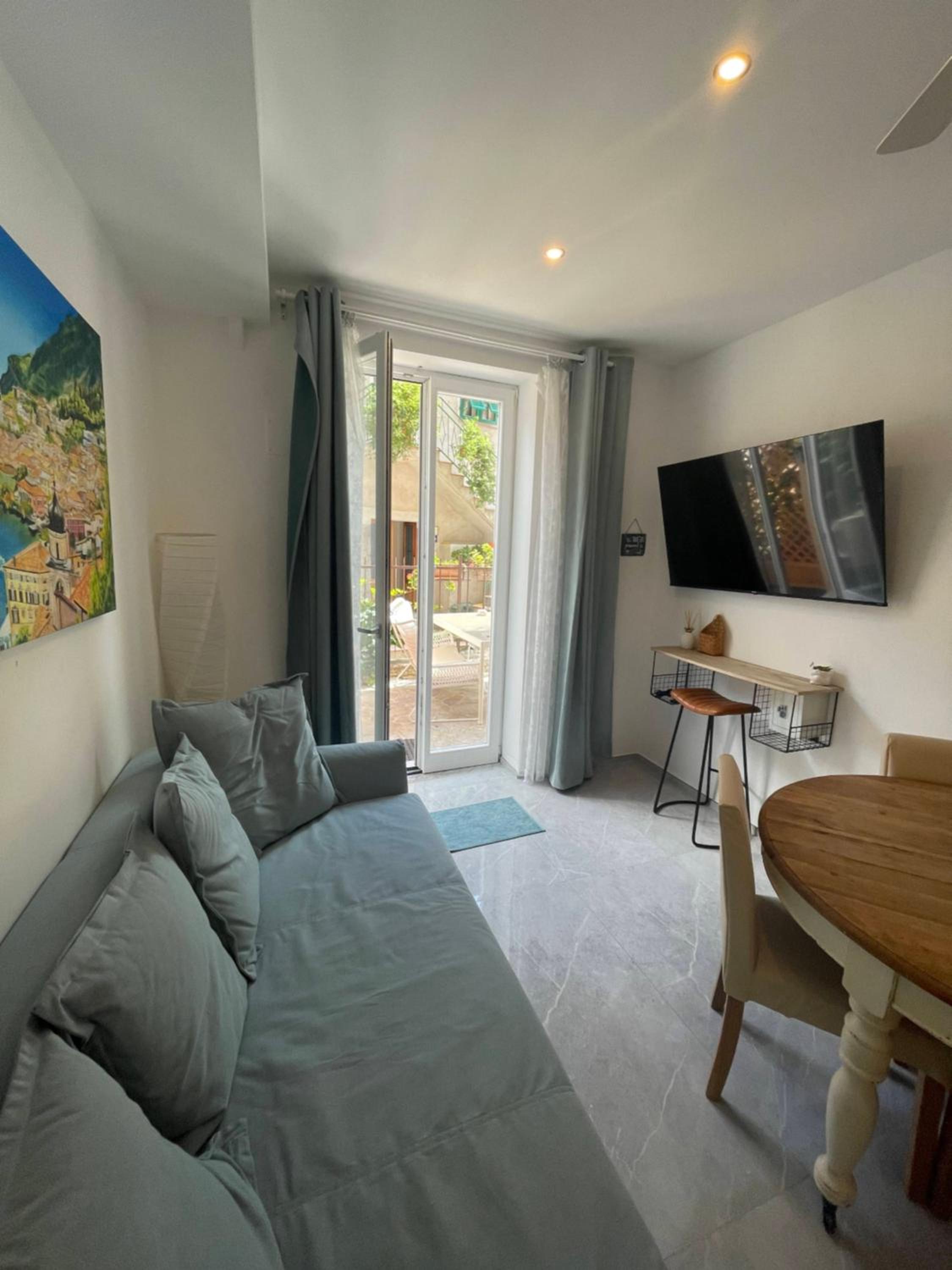 Quadruple Room with Terrace