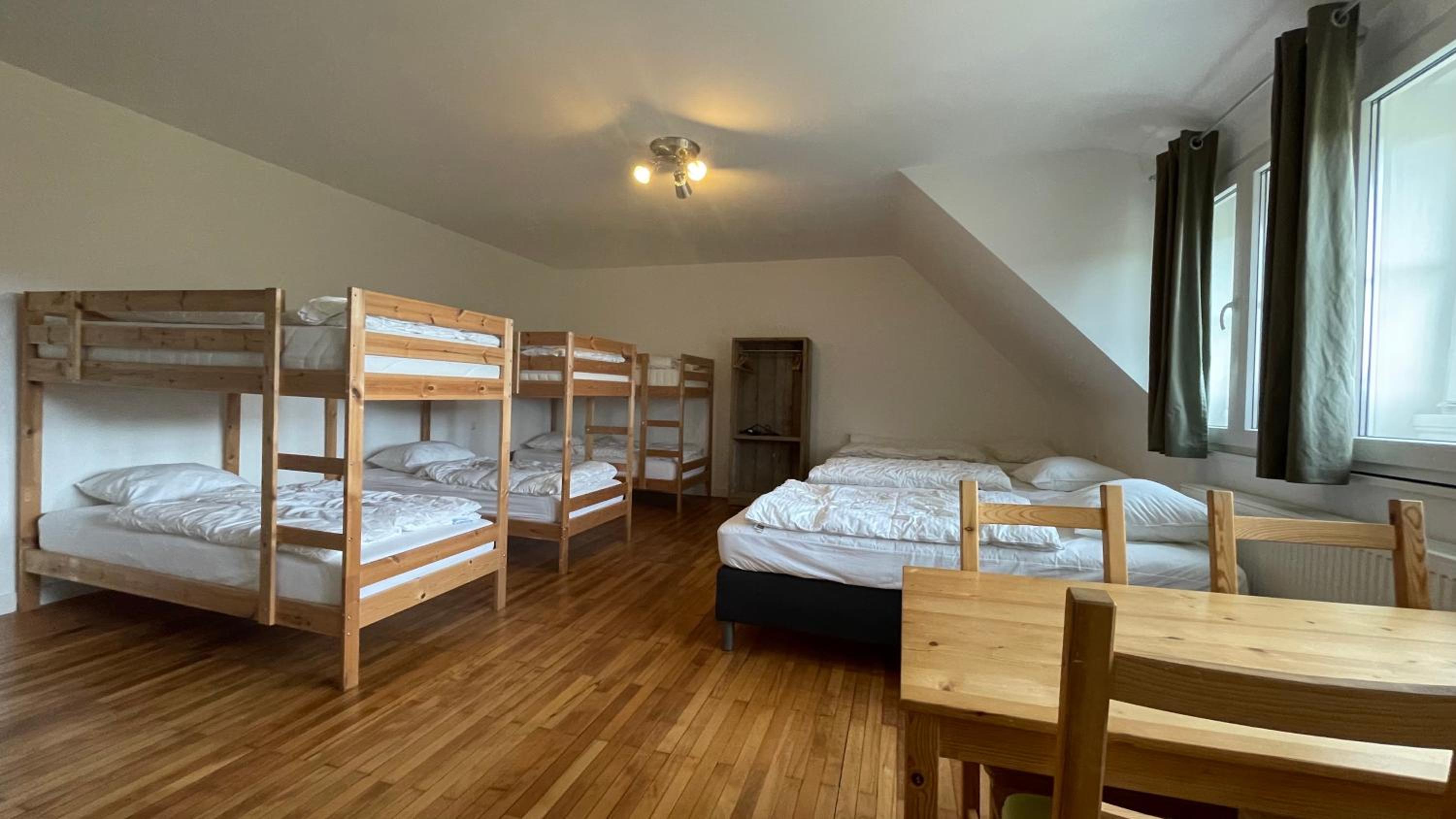 Mixed Dormitory Room photo 3