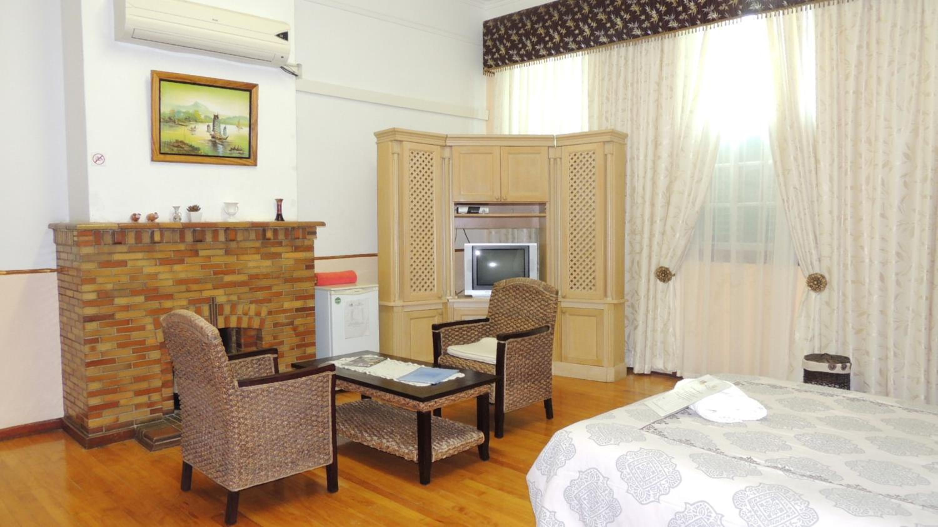 Luxury Family Room (3 Adults) photo 1