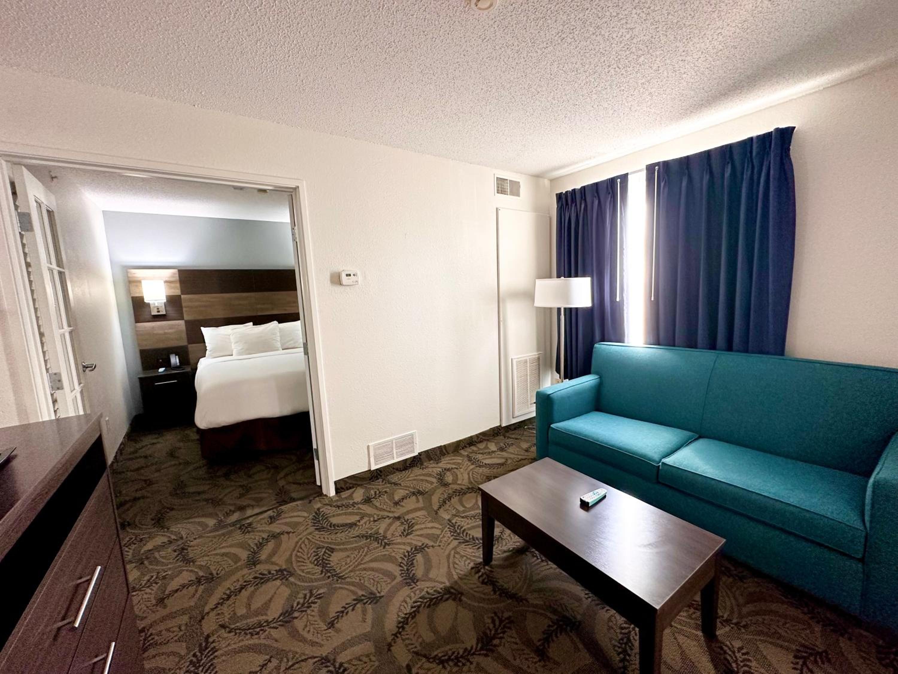 Efficiency Queen Suite with Two Queen Beds - Non-Smoking - Photo 7