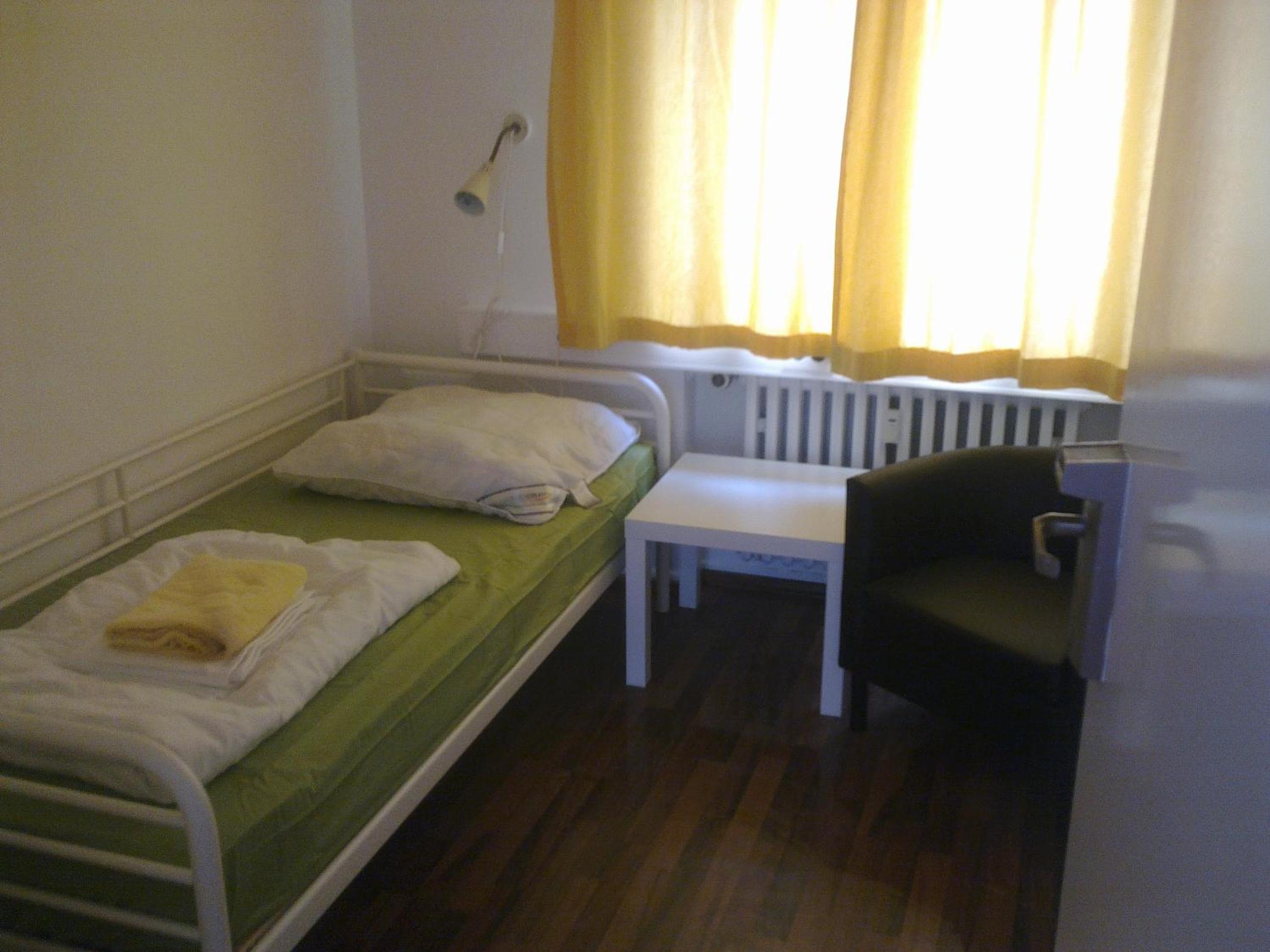 Single Room with Shared Bathroom photo 1