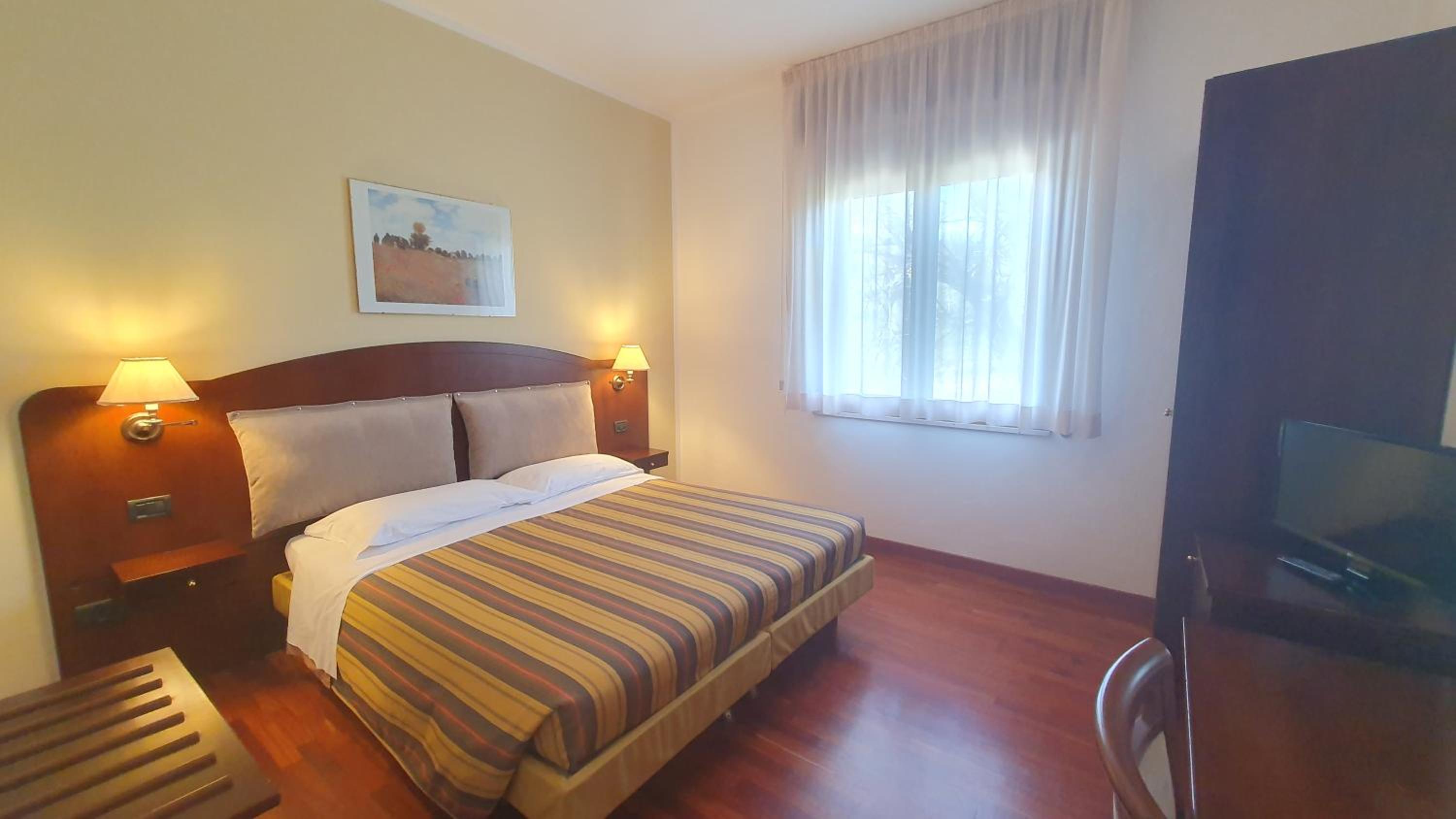 Twin Room with Shower photo 1