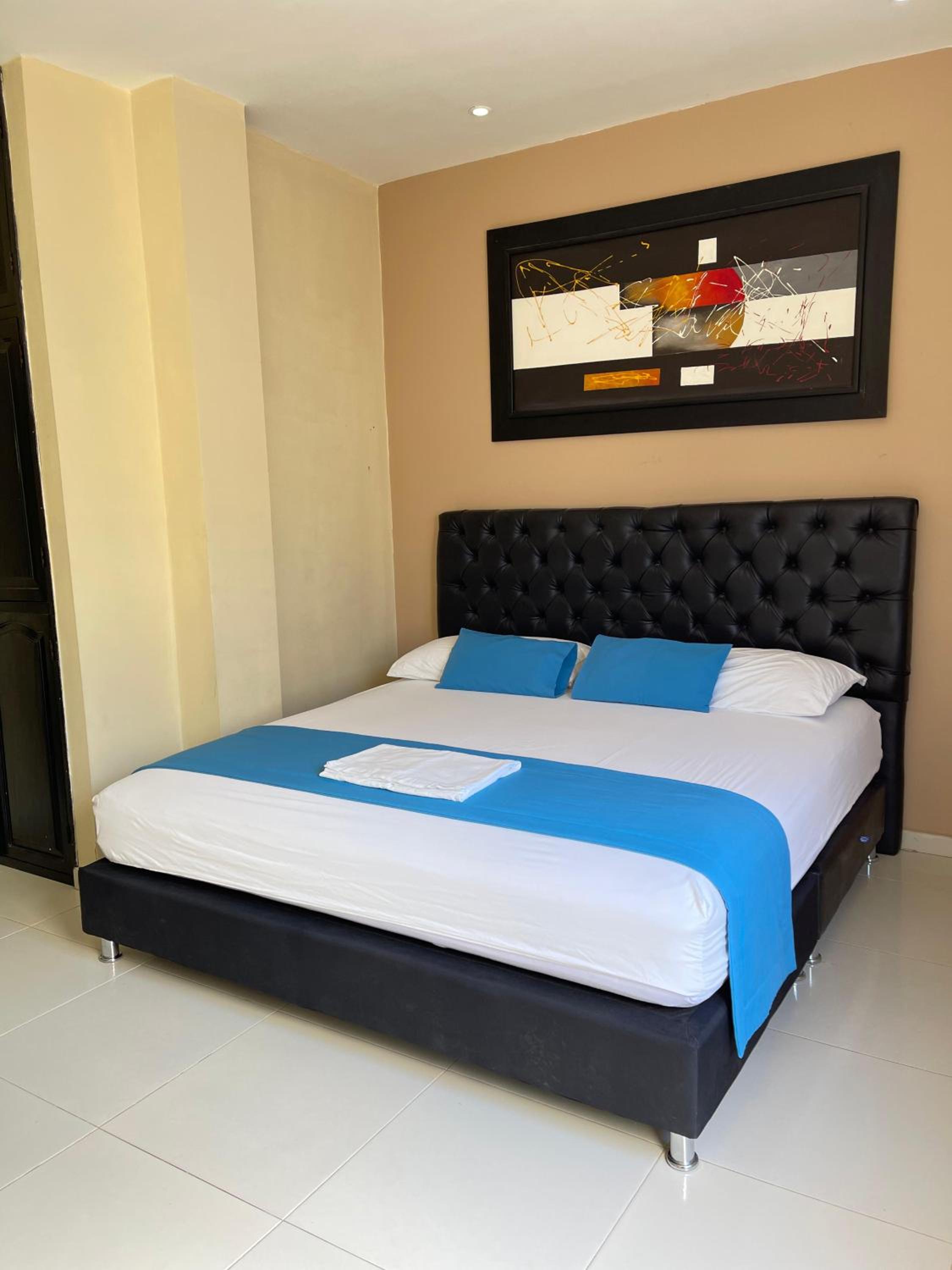 Large Twin Room photo 1