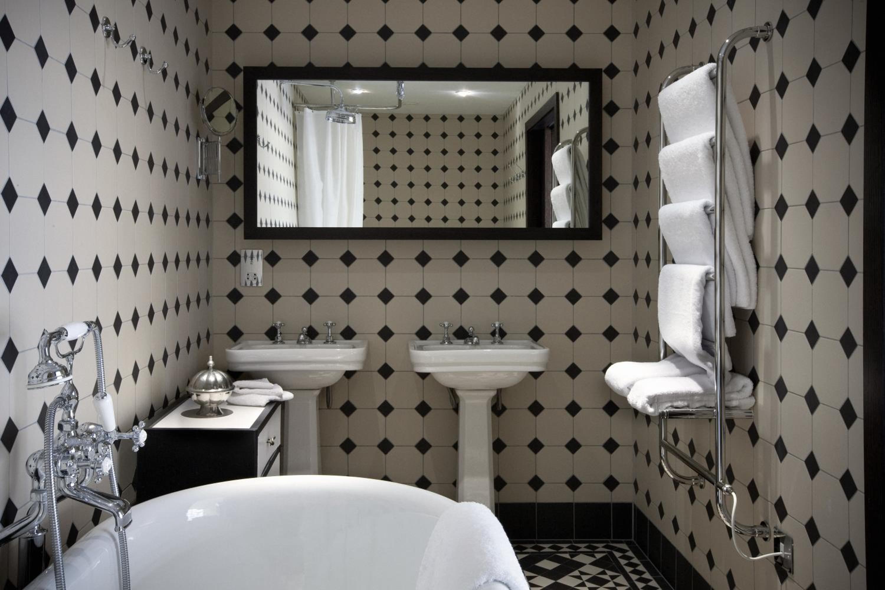 Duplex Luxe Suite photo 2