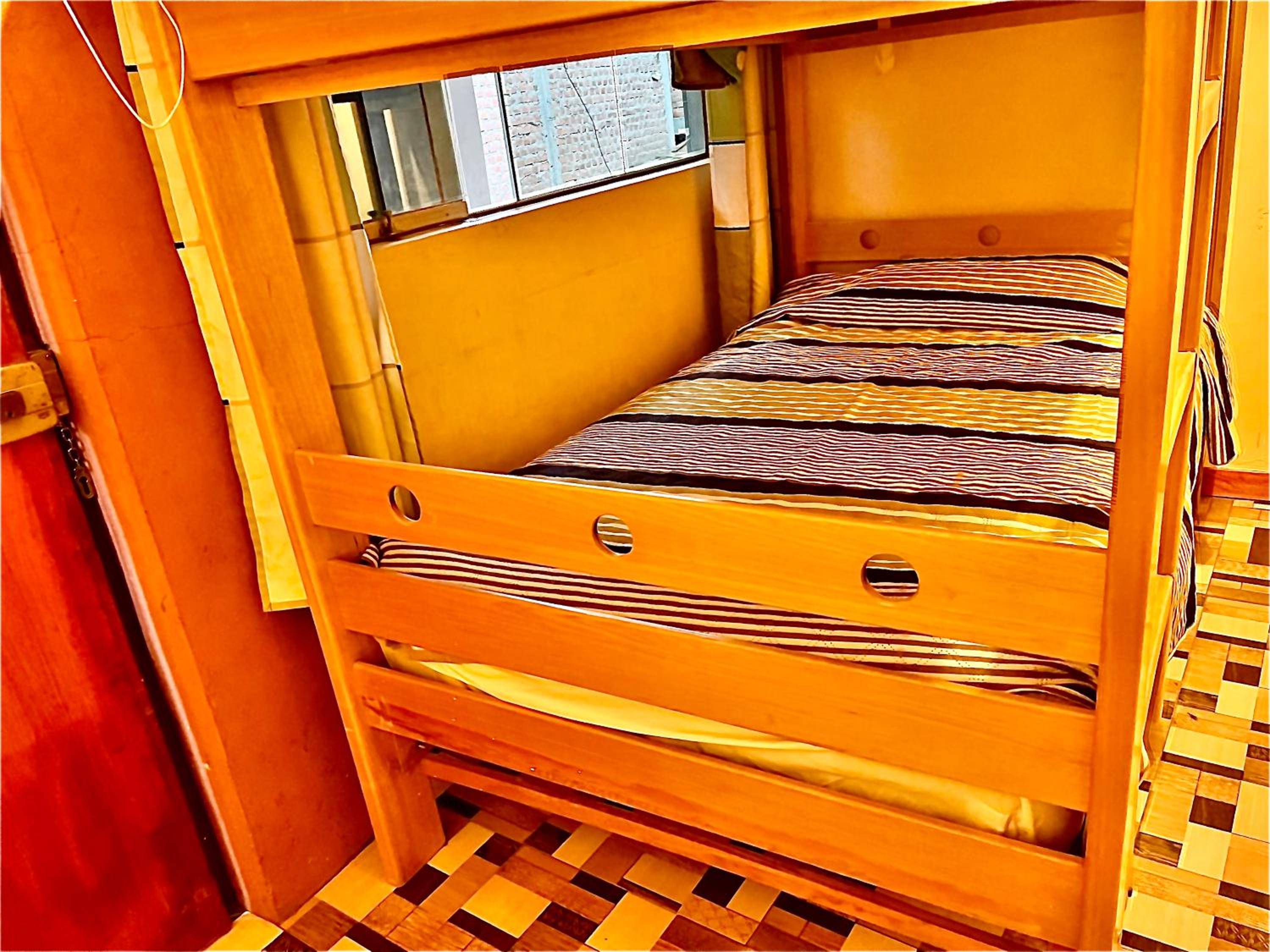 Economy Quadruple Room photo 1