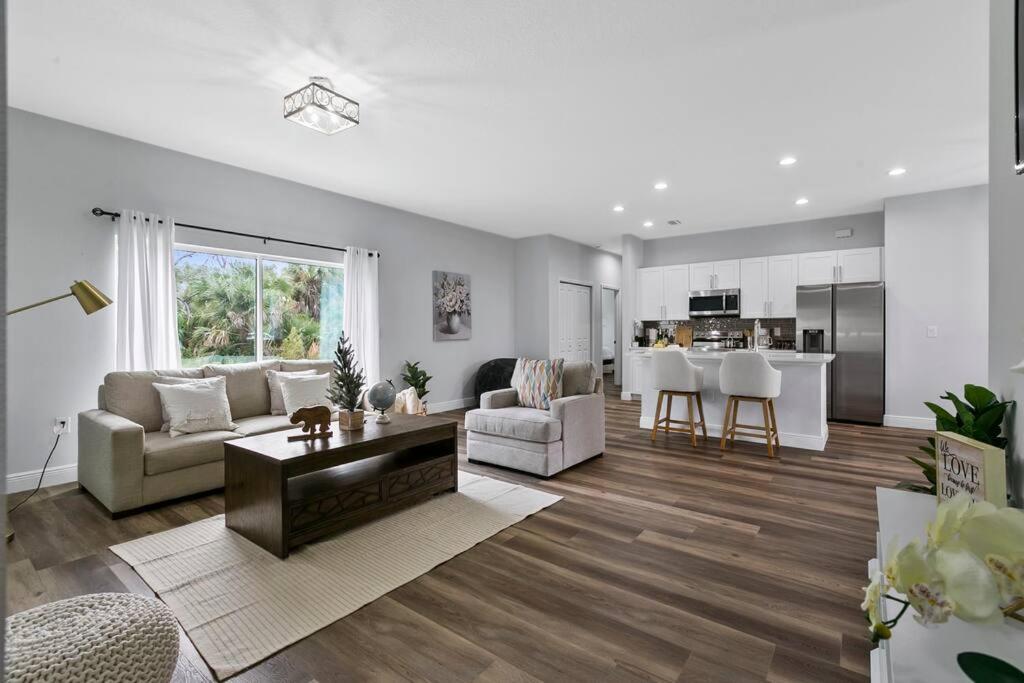 Four-Bedroom House photo 1