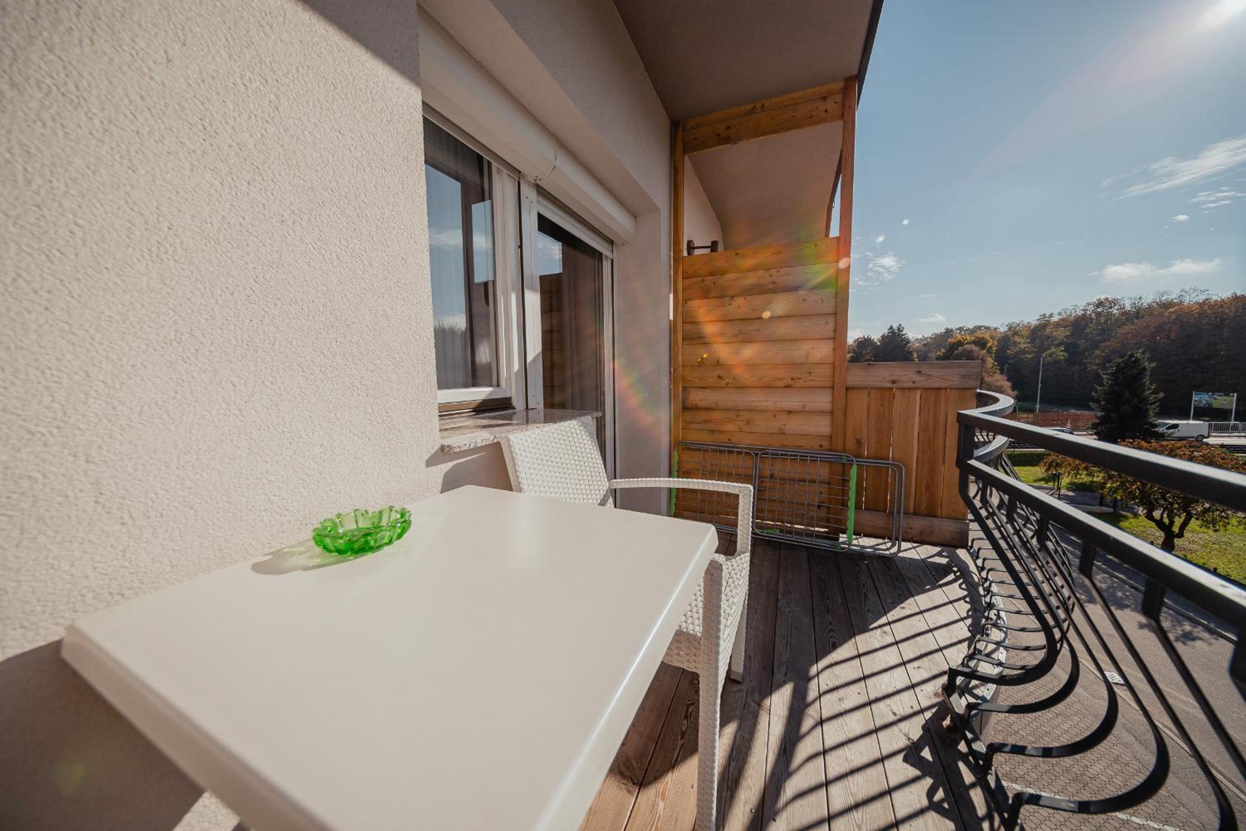Comfort Double Room with Balcony - Photo 16