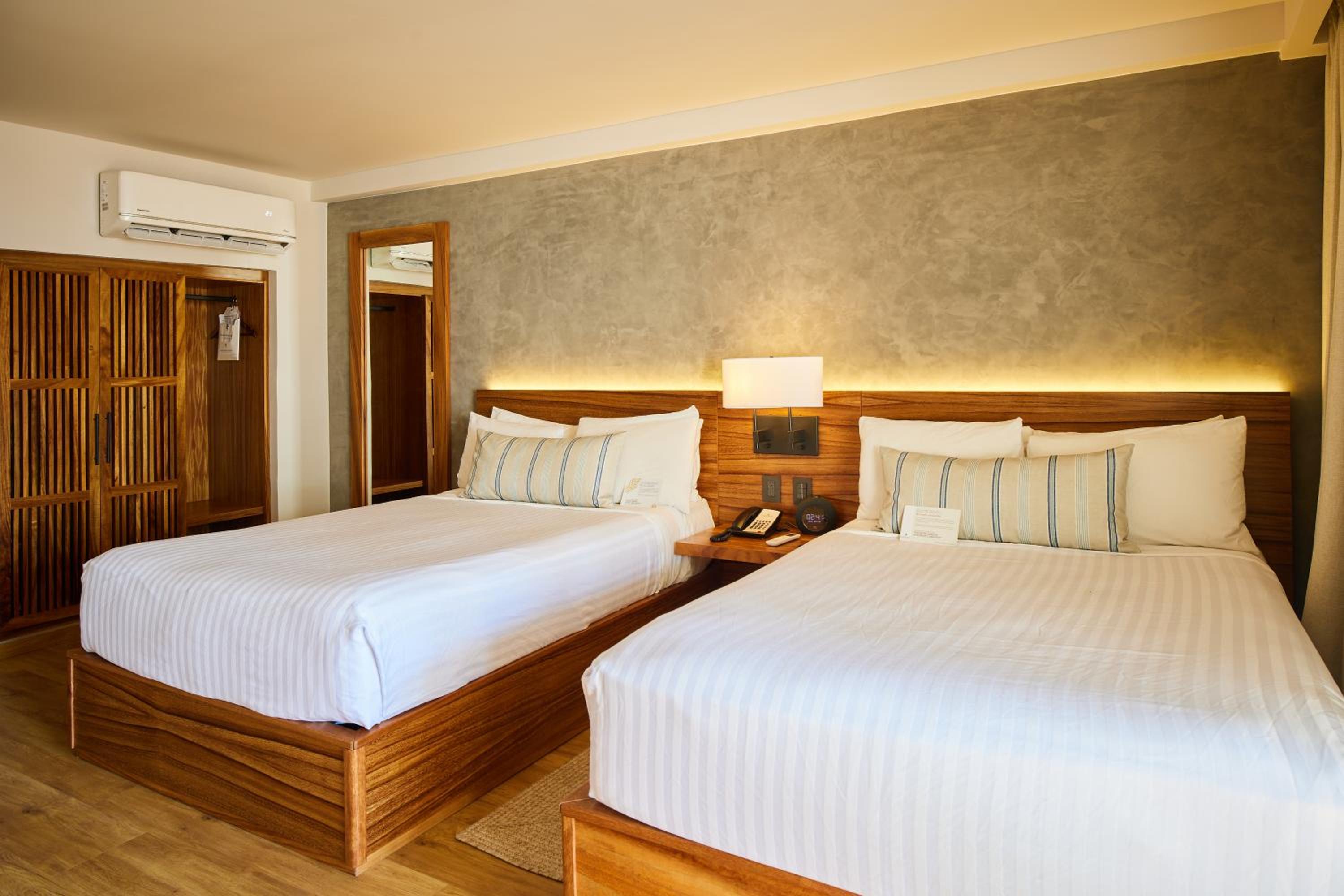 Deluxe Double Room - Photo 5