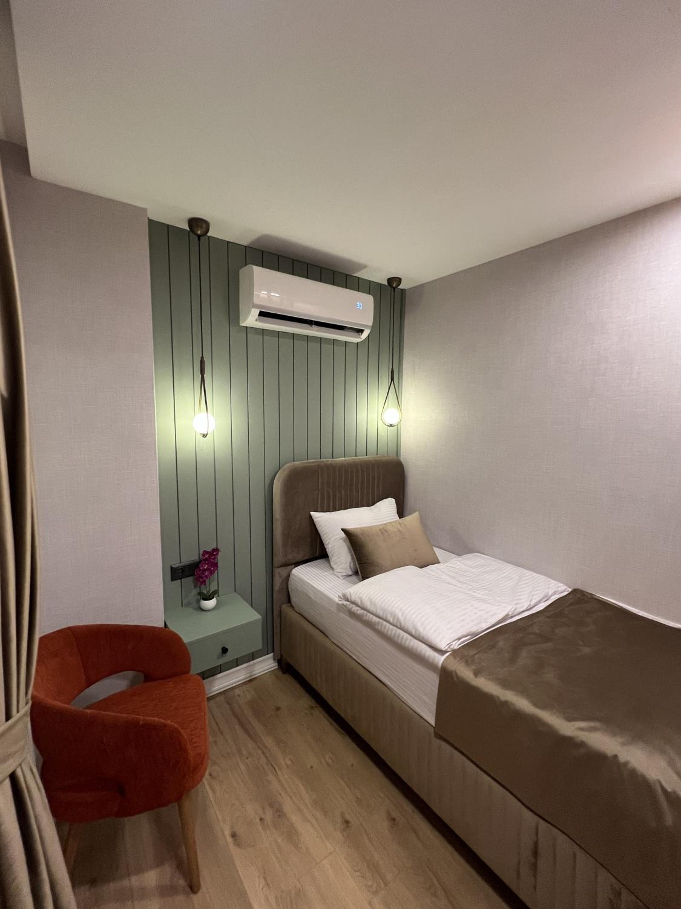 Deluxe Triple Room photo 1