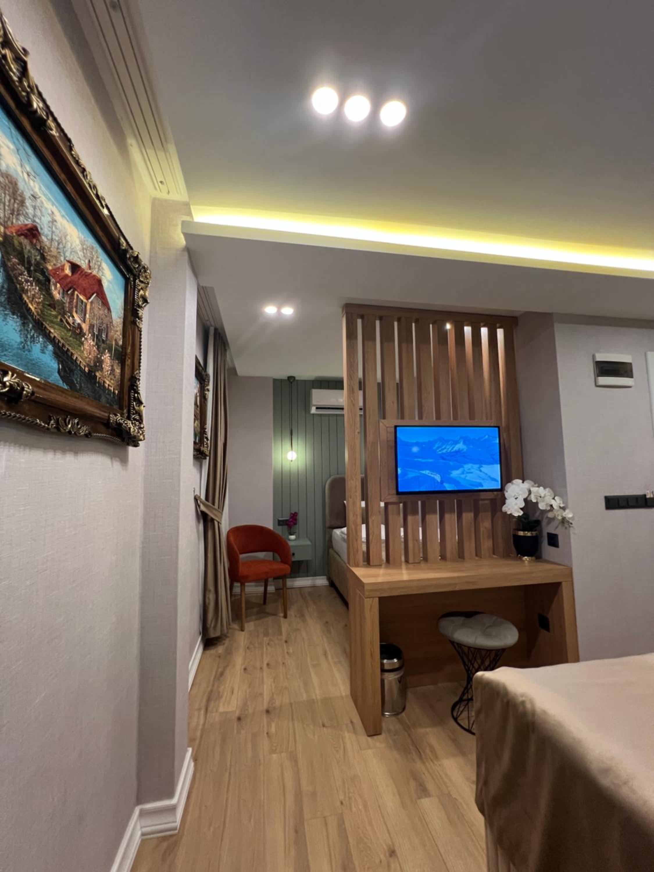 Deluxe Triple Room photo 2