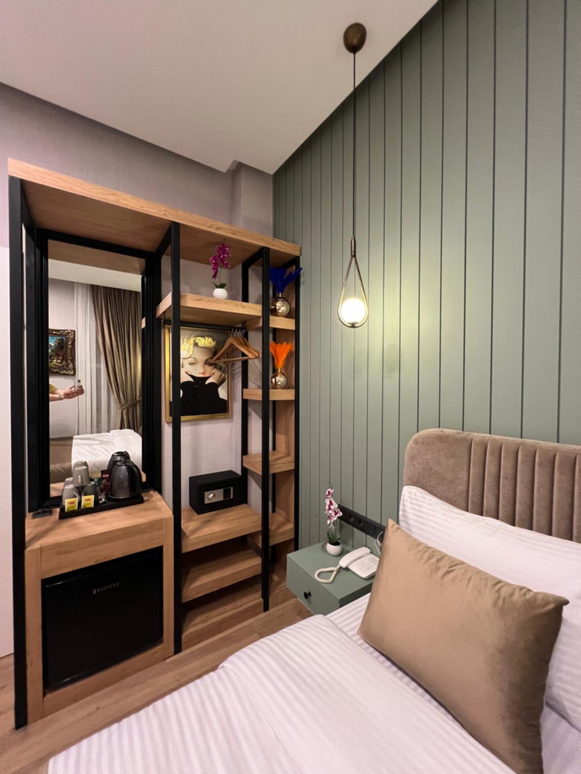 Deluxe Triple Room photo 3