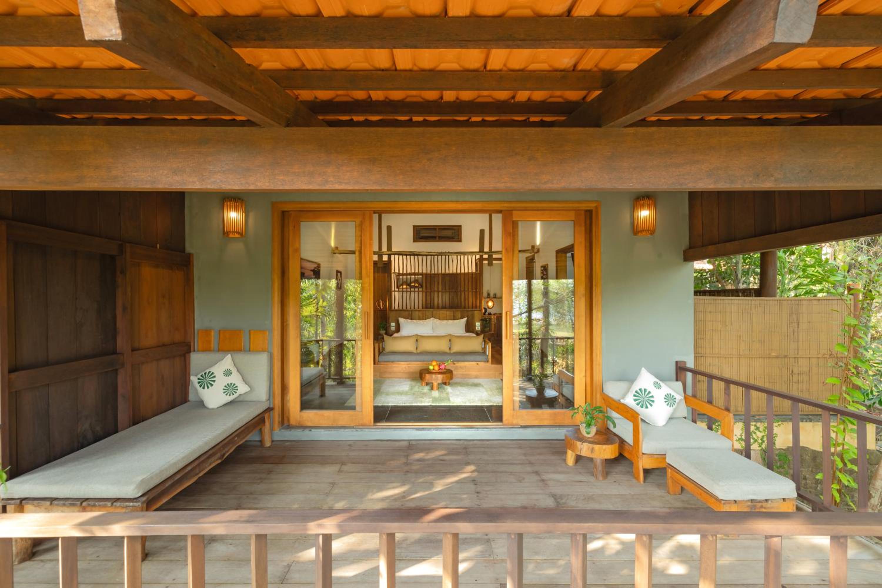 Family Pool Villa