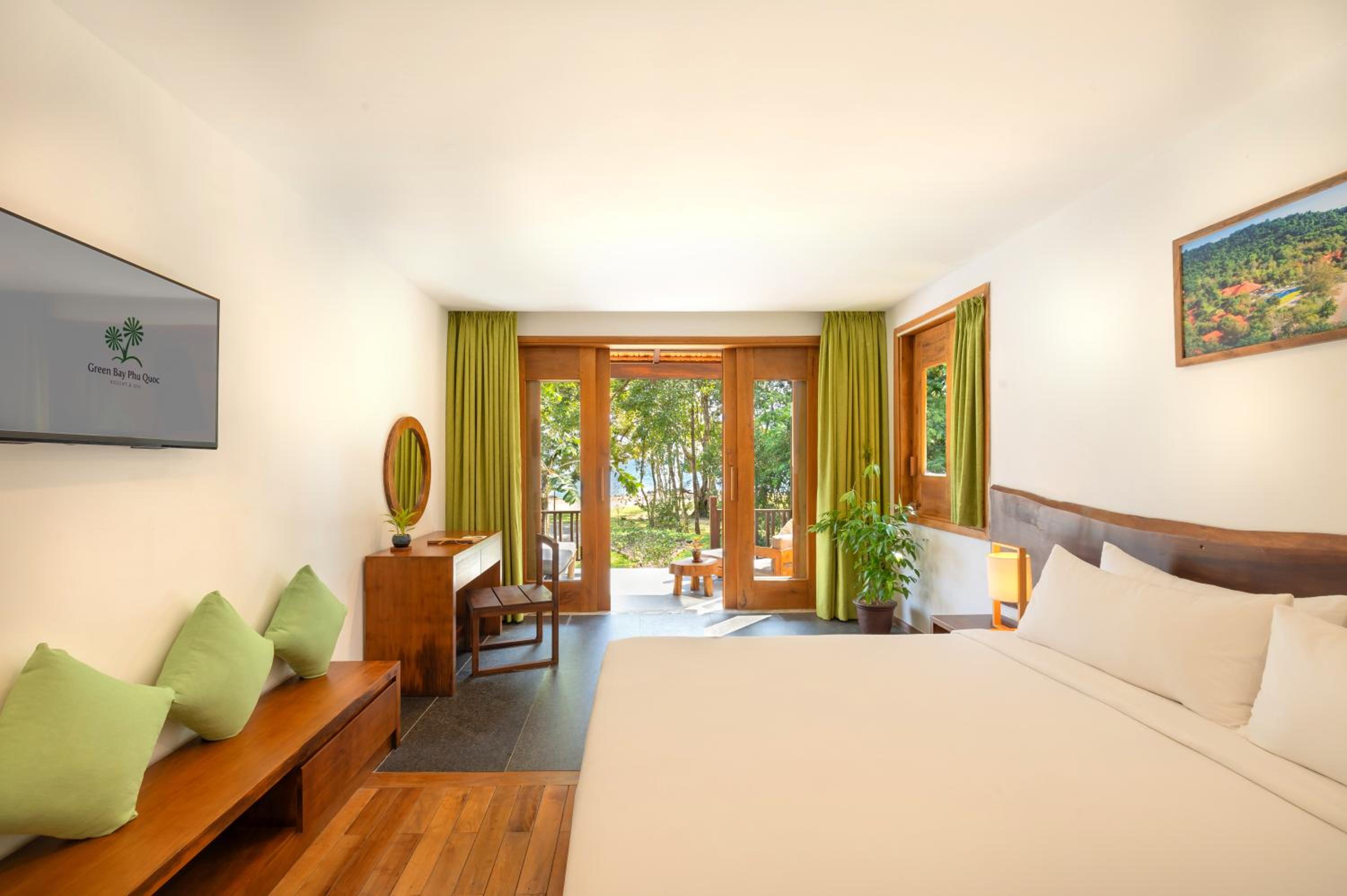 Beachfront Premier Pool Villa 3 bedrooms