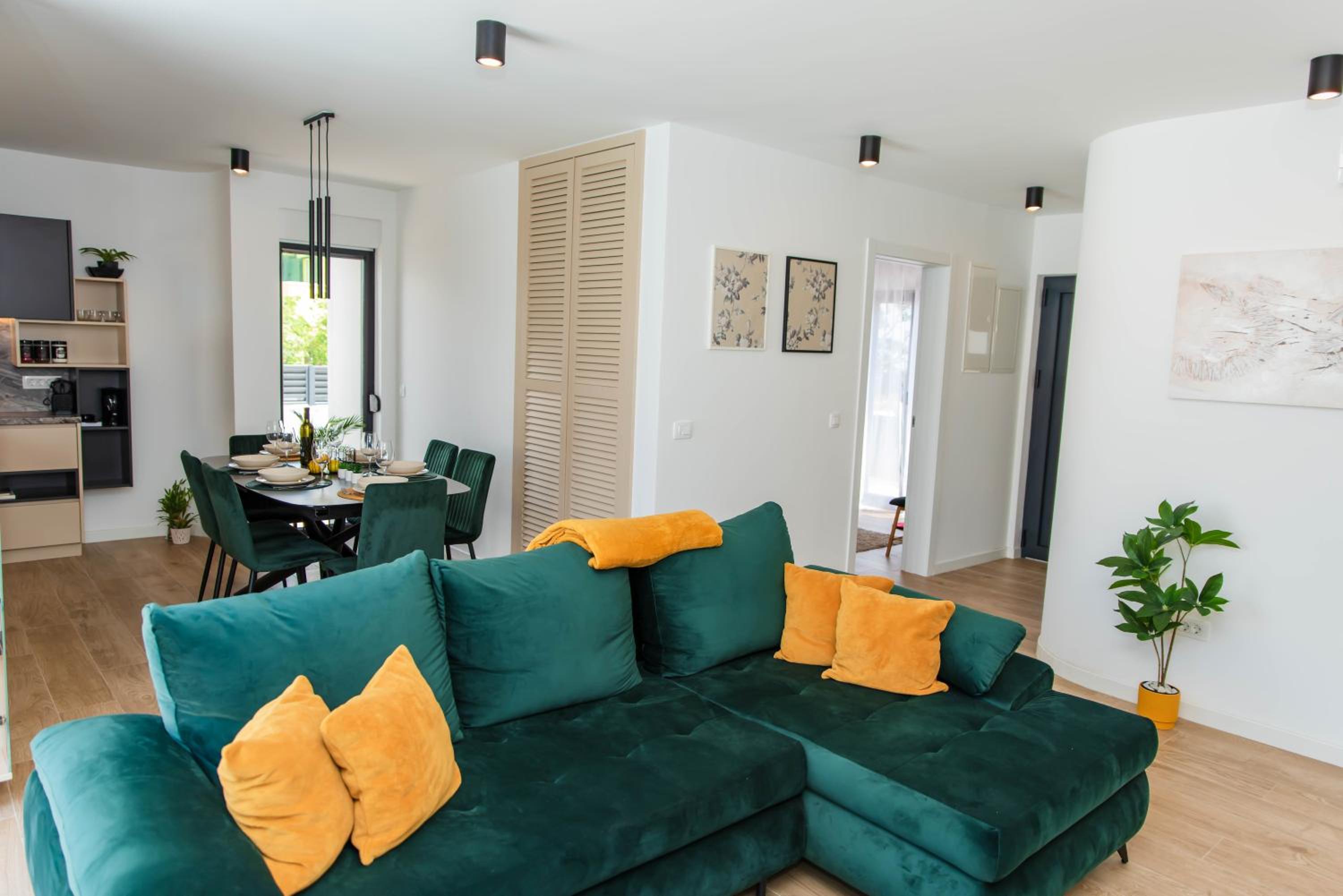 Three-Bedroom Villa photo 2