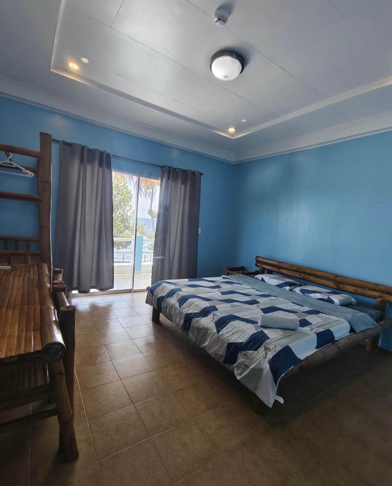 Queen Room with Sea View