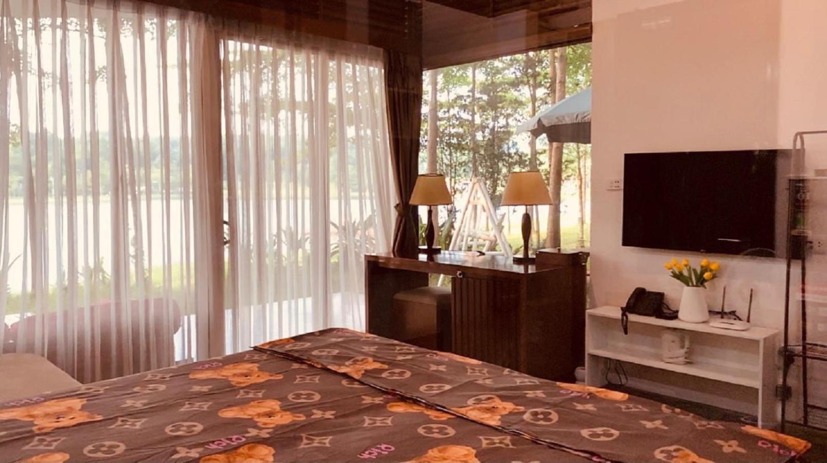 Two-Bedroom Villa - Photo 8