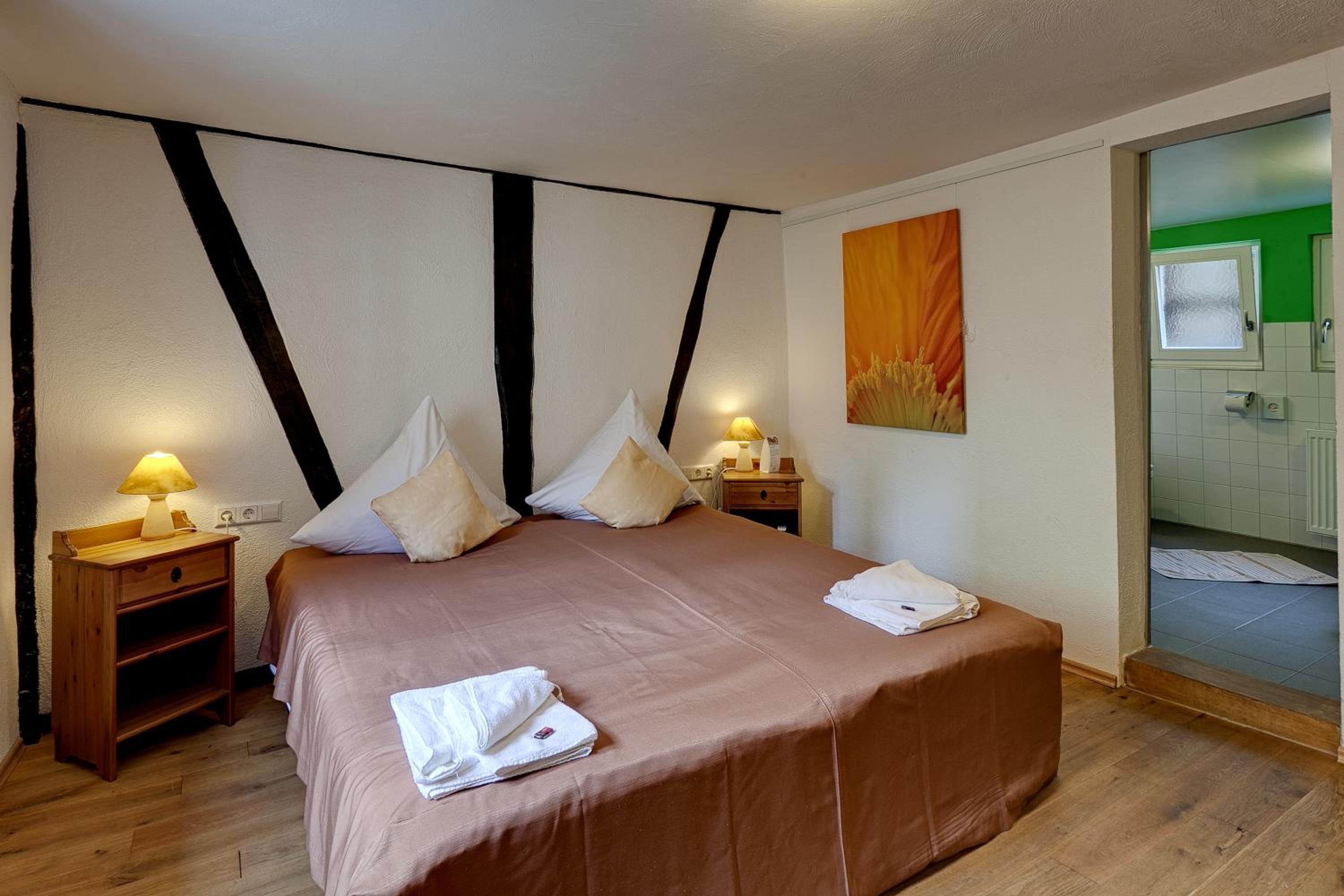 Standard Double Room - Photo 4