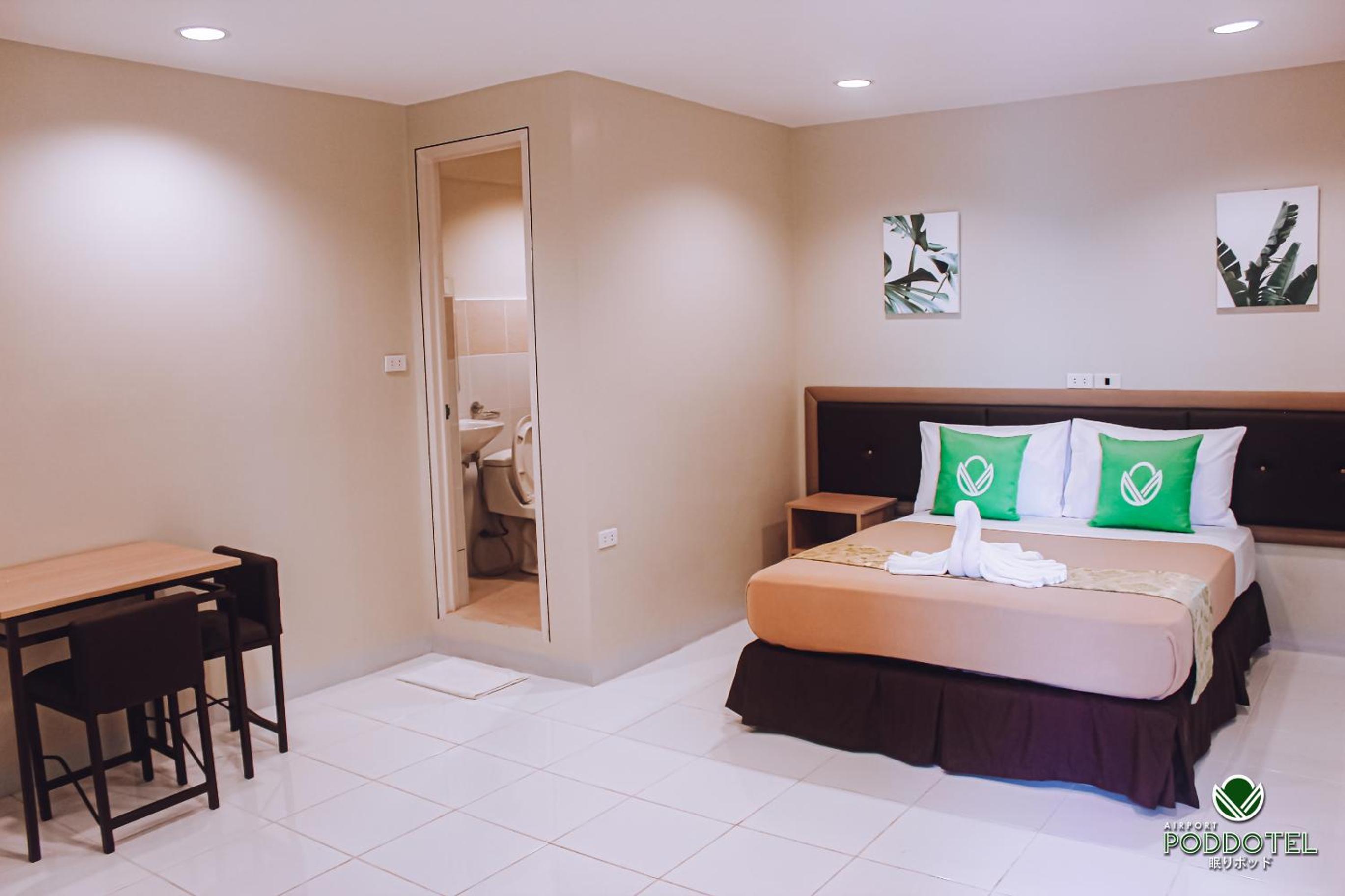 Standard King Room - Photo 4