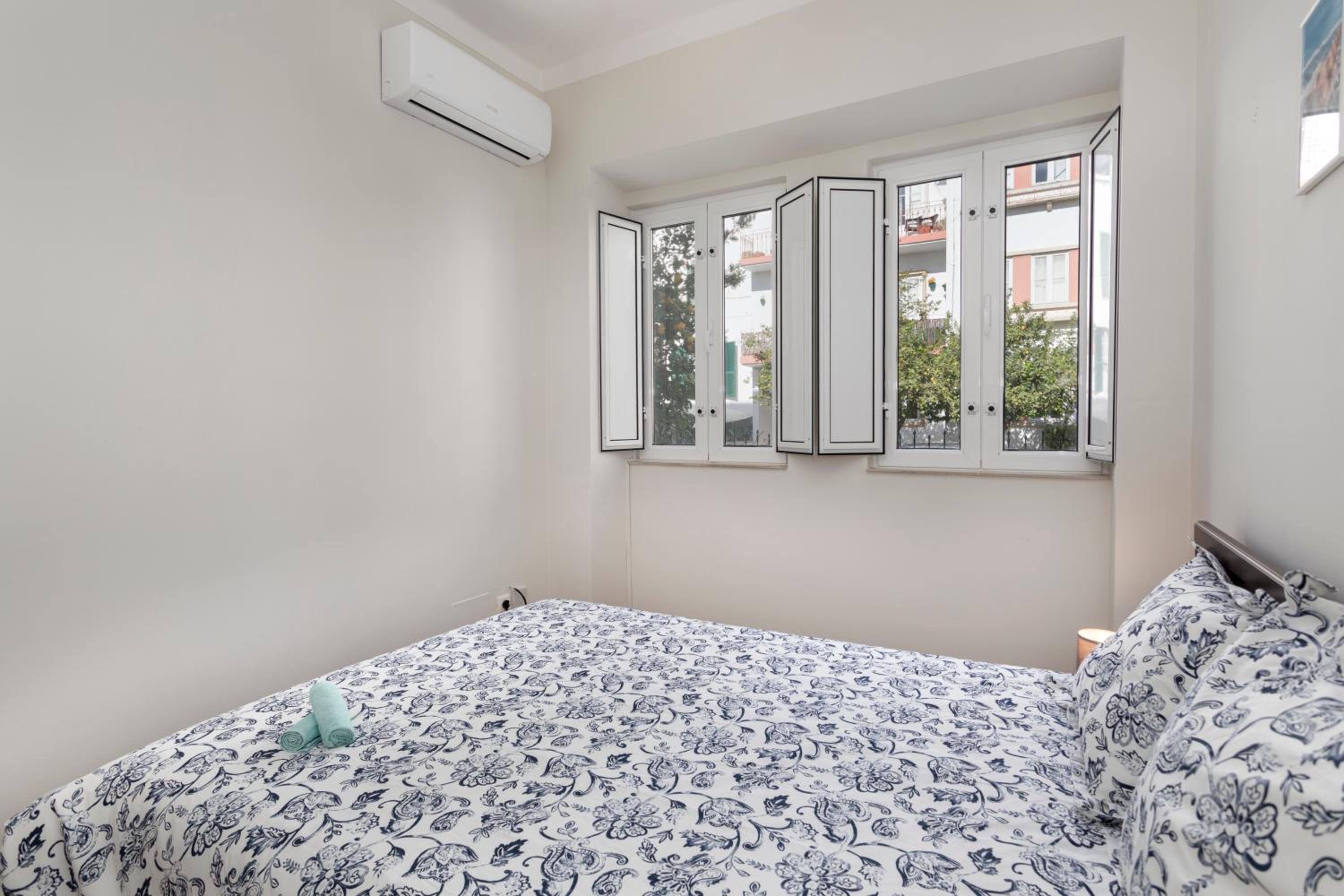 Double Room - Photo 8