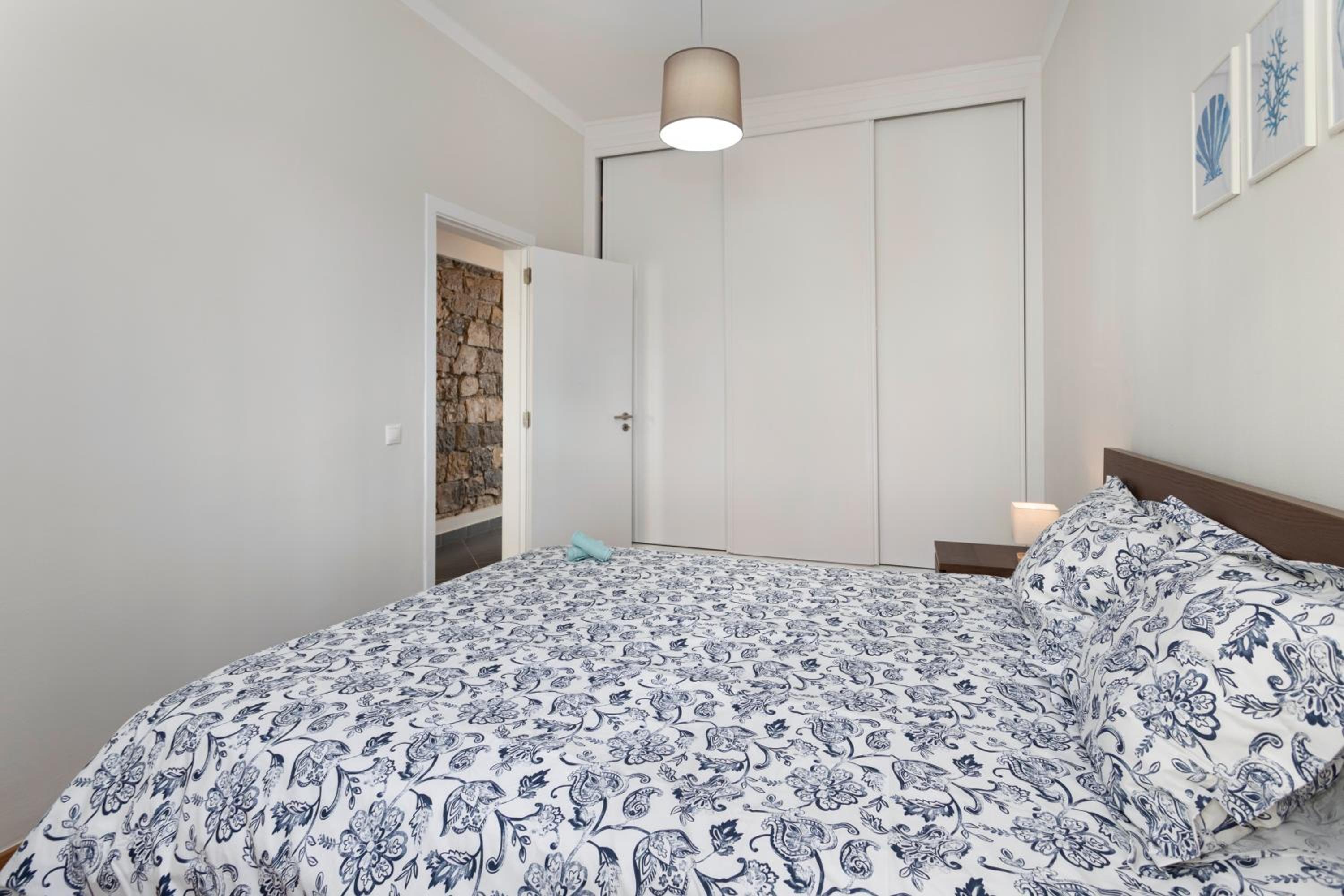 Double Room - Photo 17