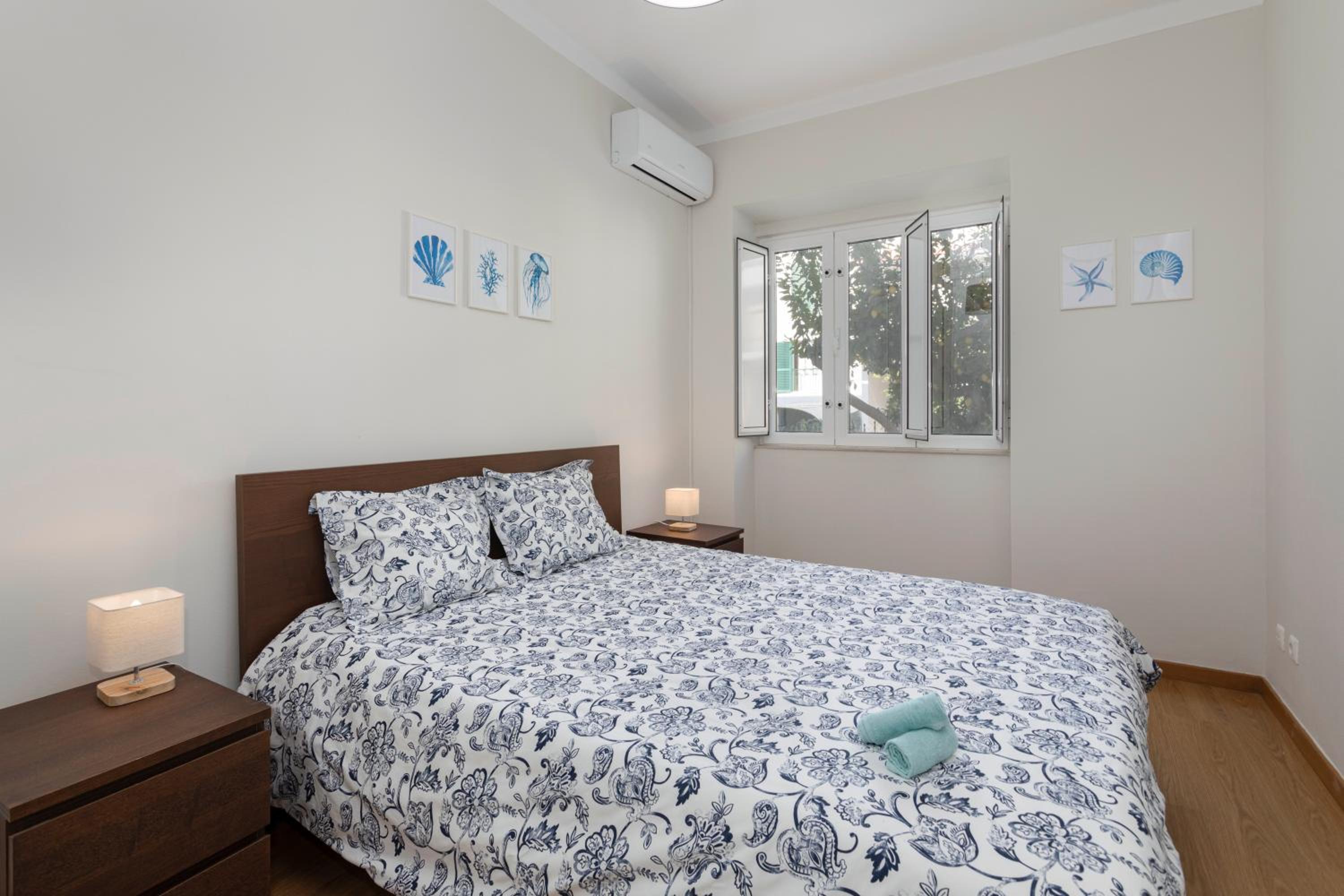 Double Room - Photo 12