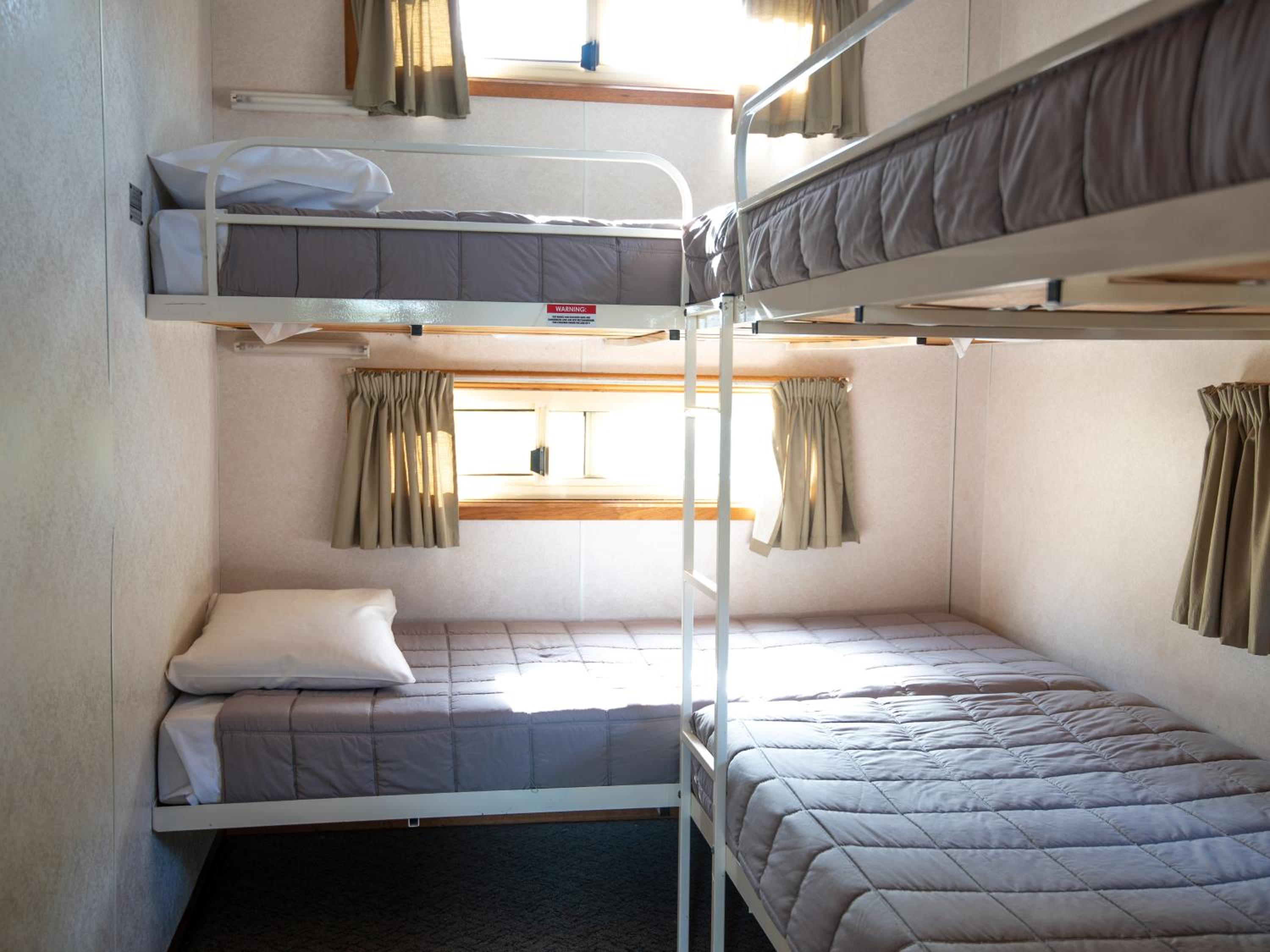 2 Bedroom Cabin - 6 pax photo 2