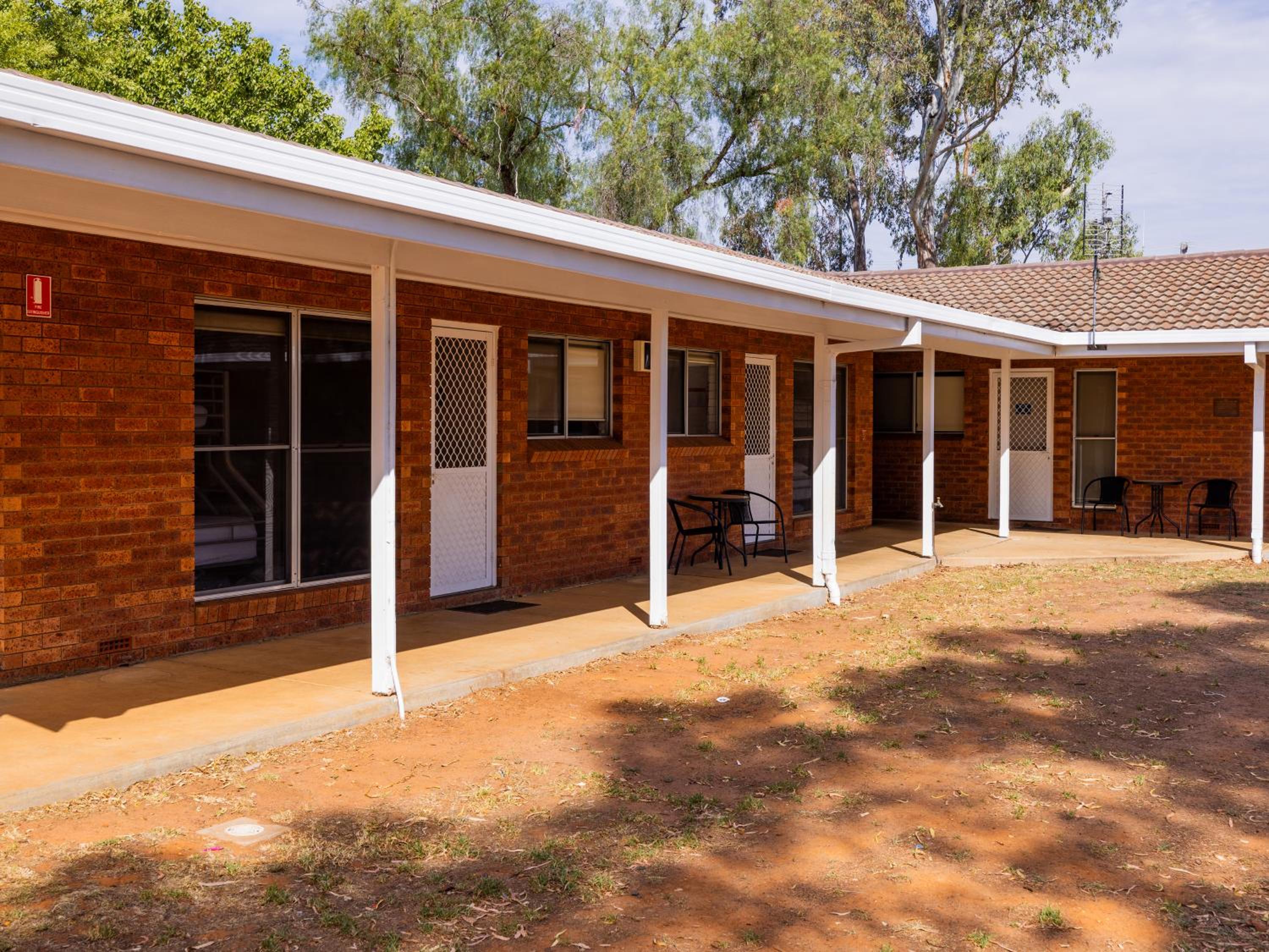Motel Unit photo 2