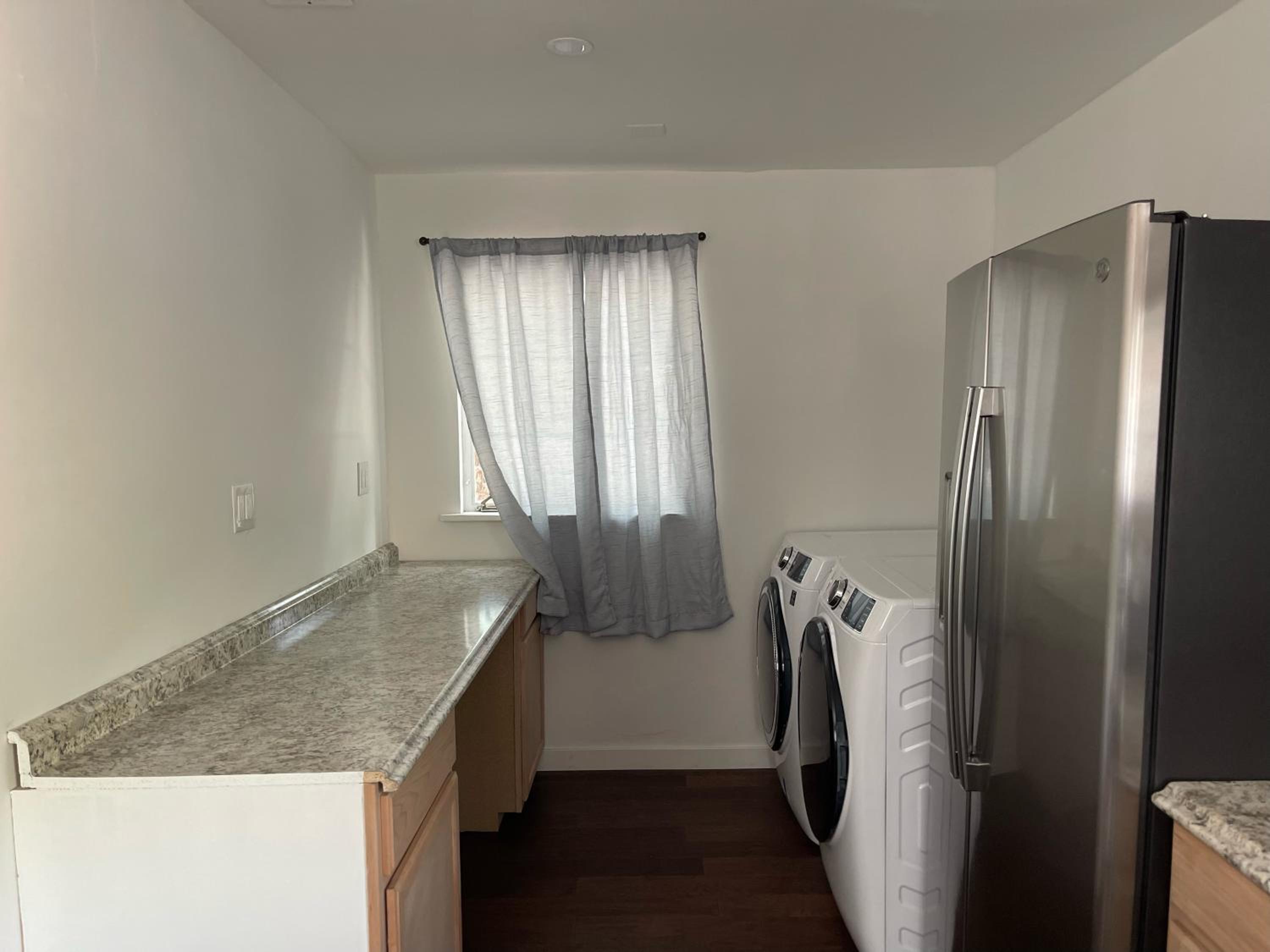 Suite - Photo 9