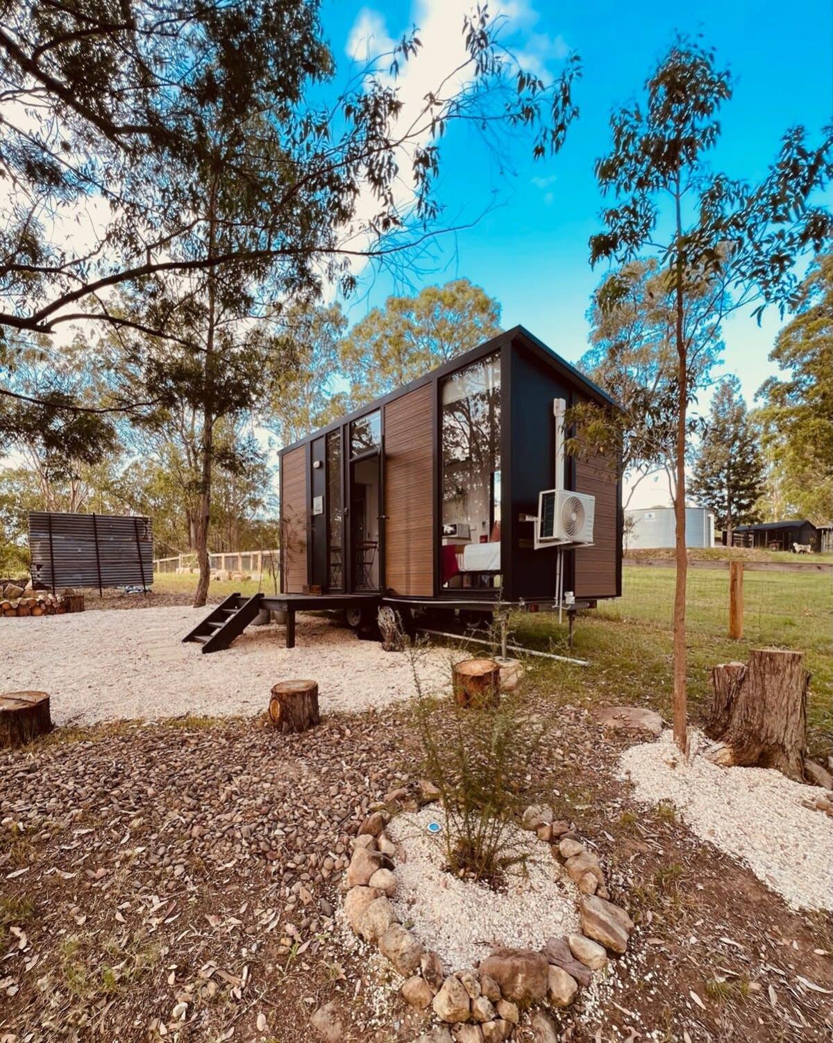 Mobile Home photo 2