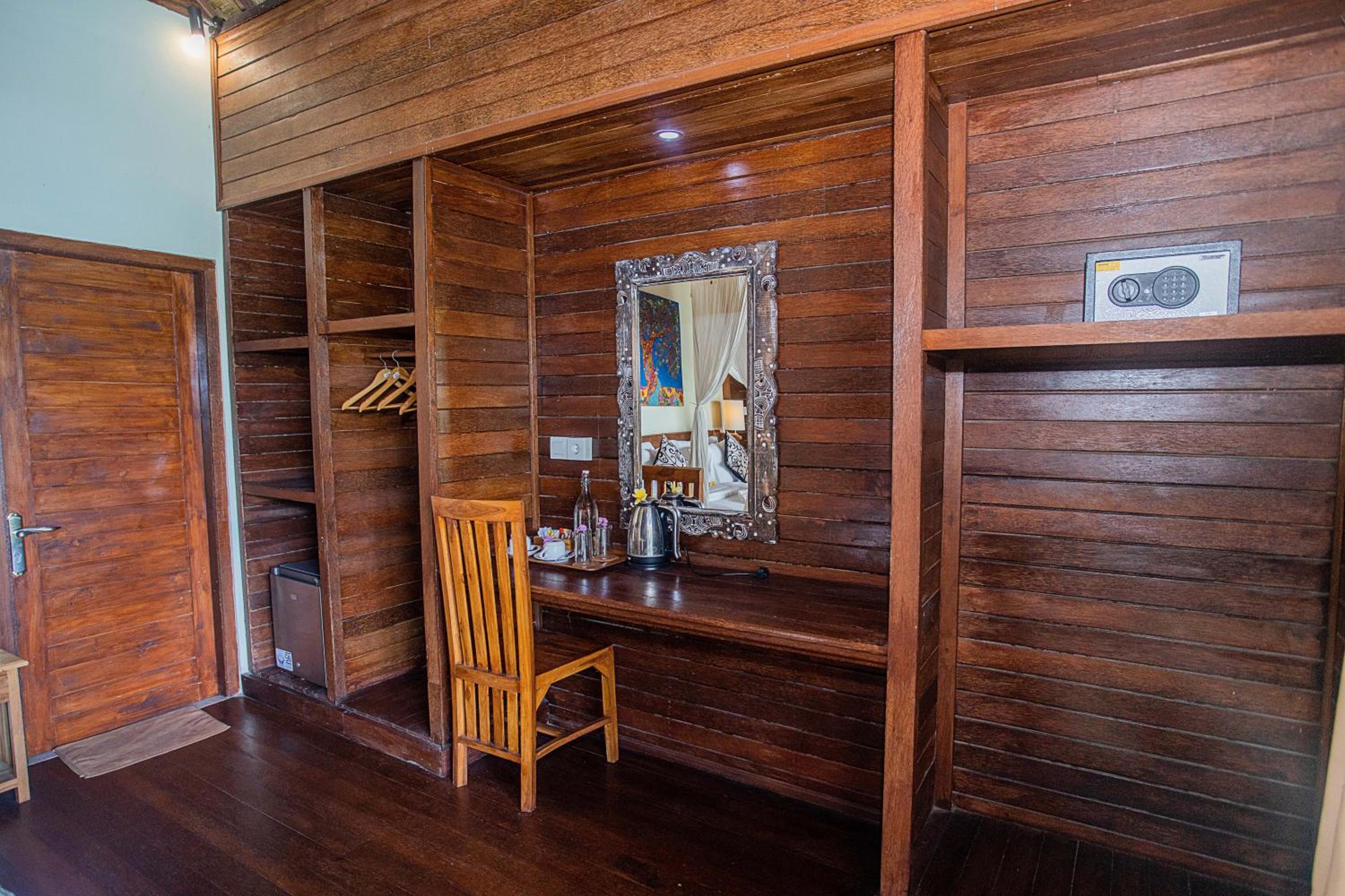 Double Room with Sea View - Photo 9