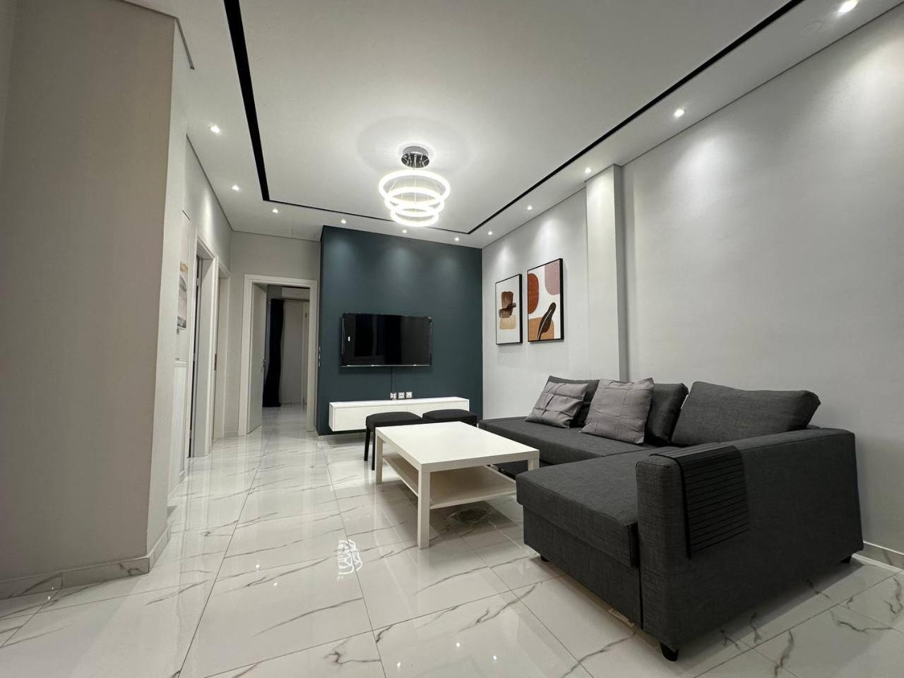 Three-Bedroom Apartment photo 1