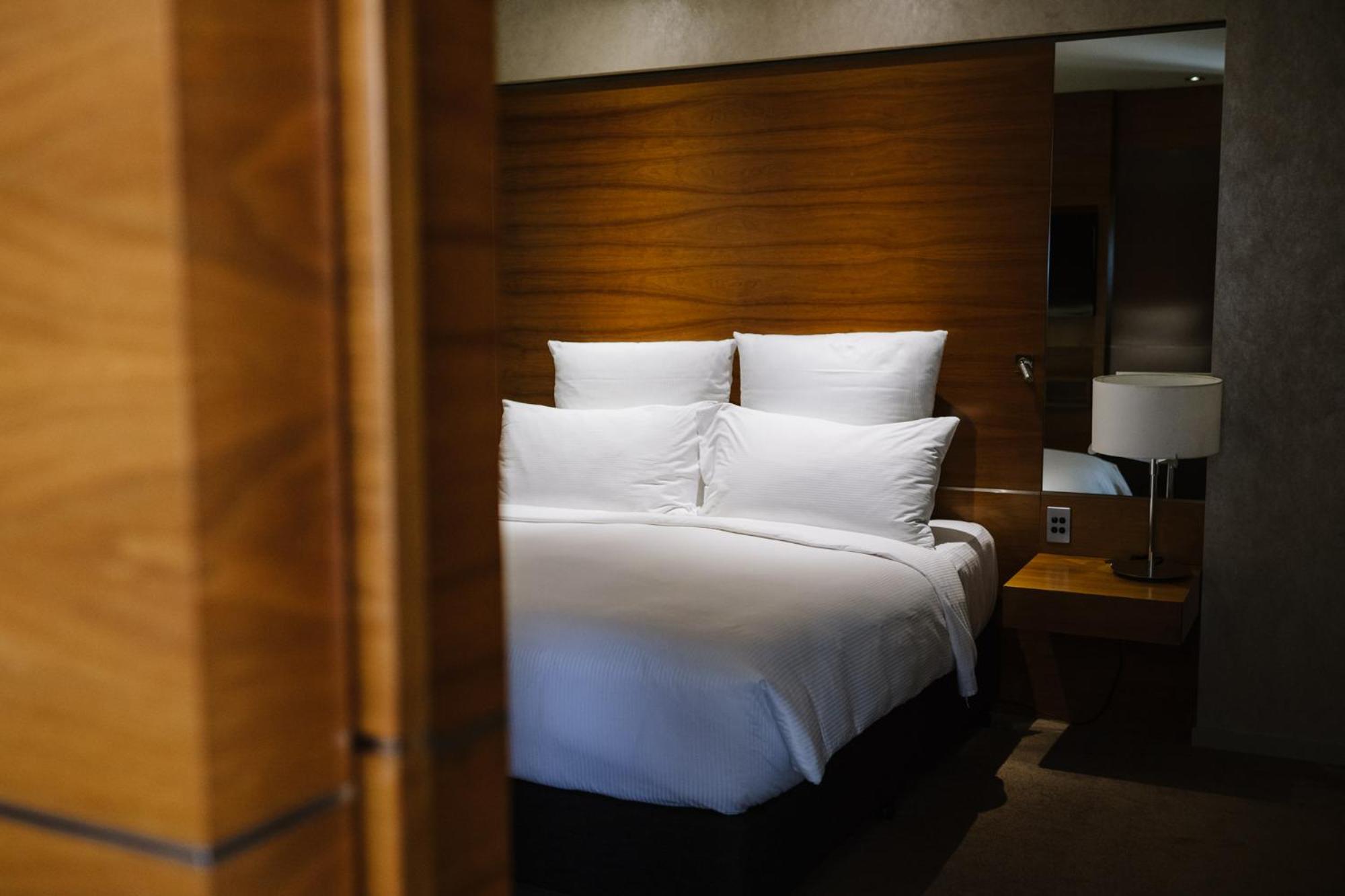 King Hilton Suite thumbnail 5