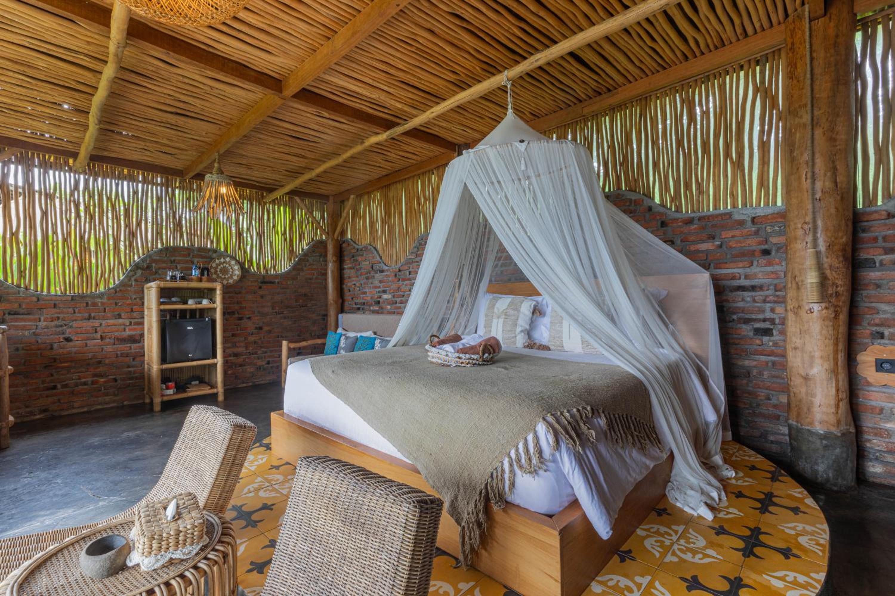 One-Bedroom Valley View with Private Pool - Photo 5