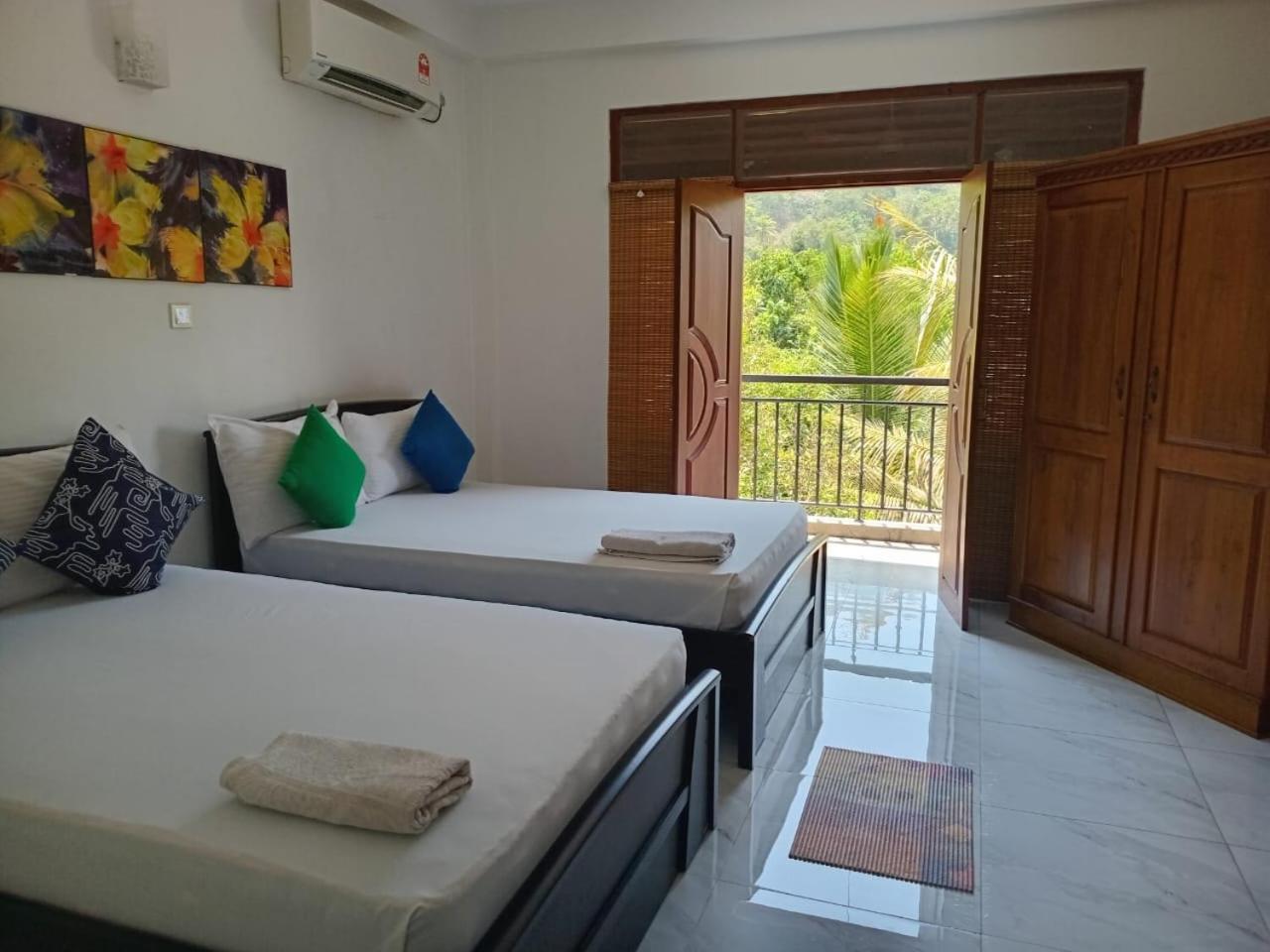 Three-Bedroom Villa photo 1