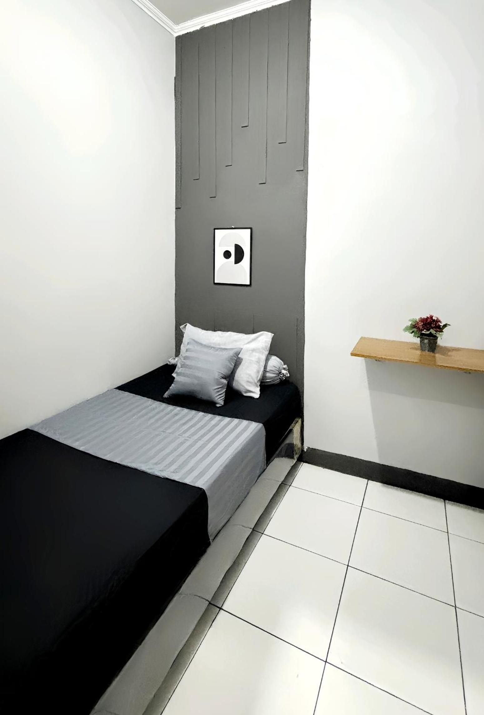 Single Room photo 1