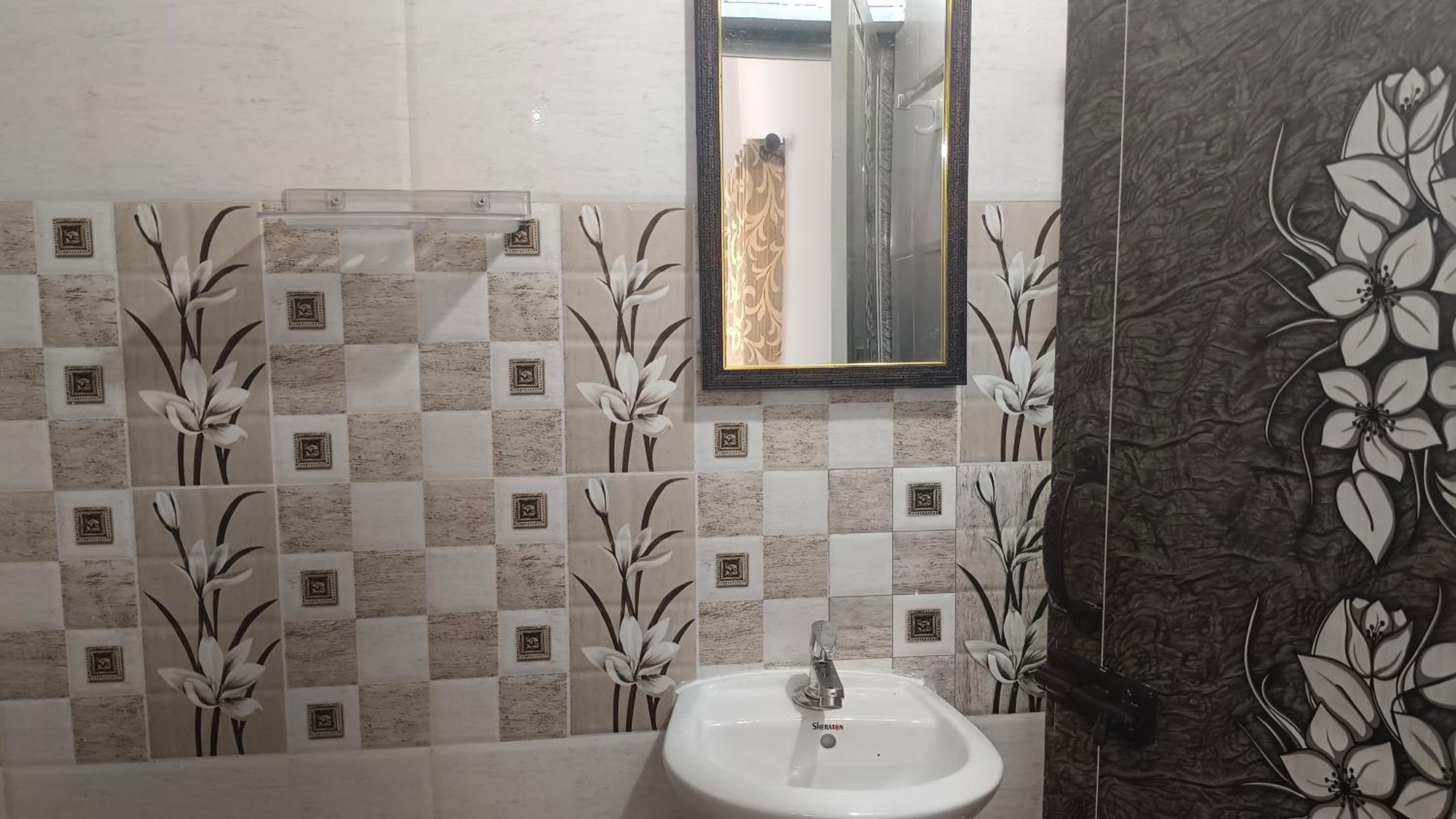 Standard Double Room with Fan photo 2