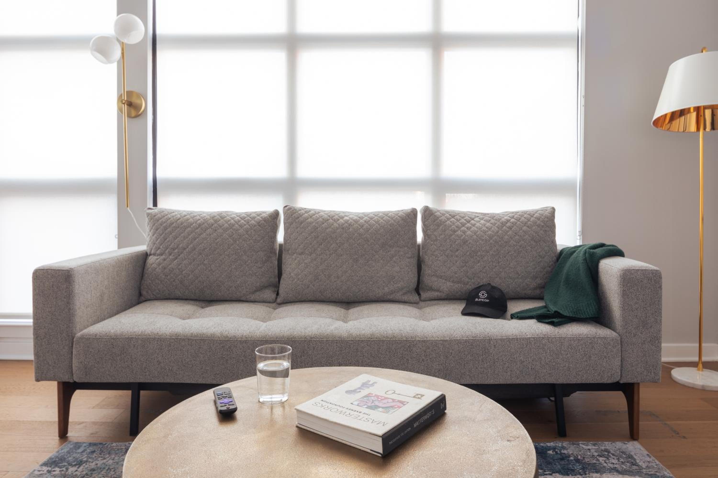 One-Bedroom Suite - Photo 7