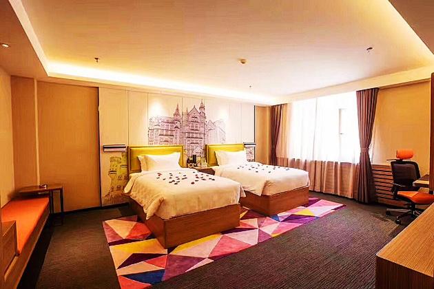 Twin Room with City View photo 1