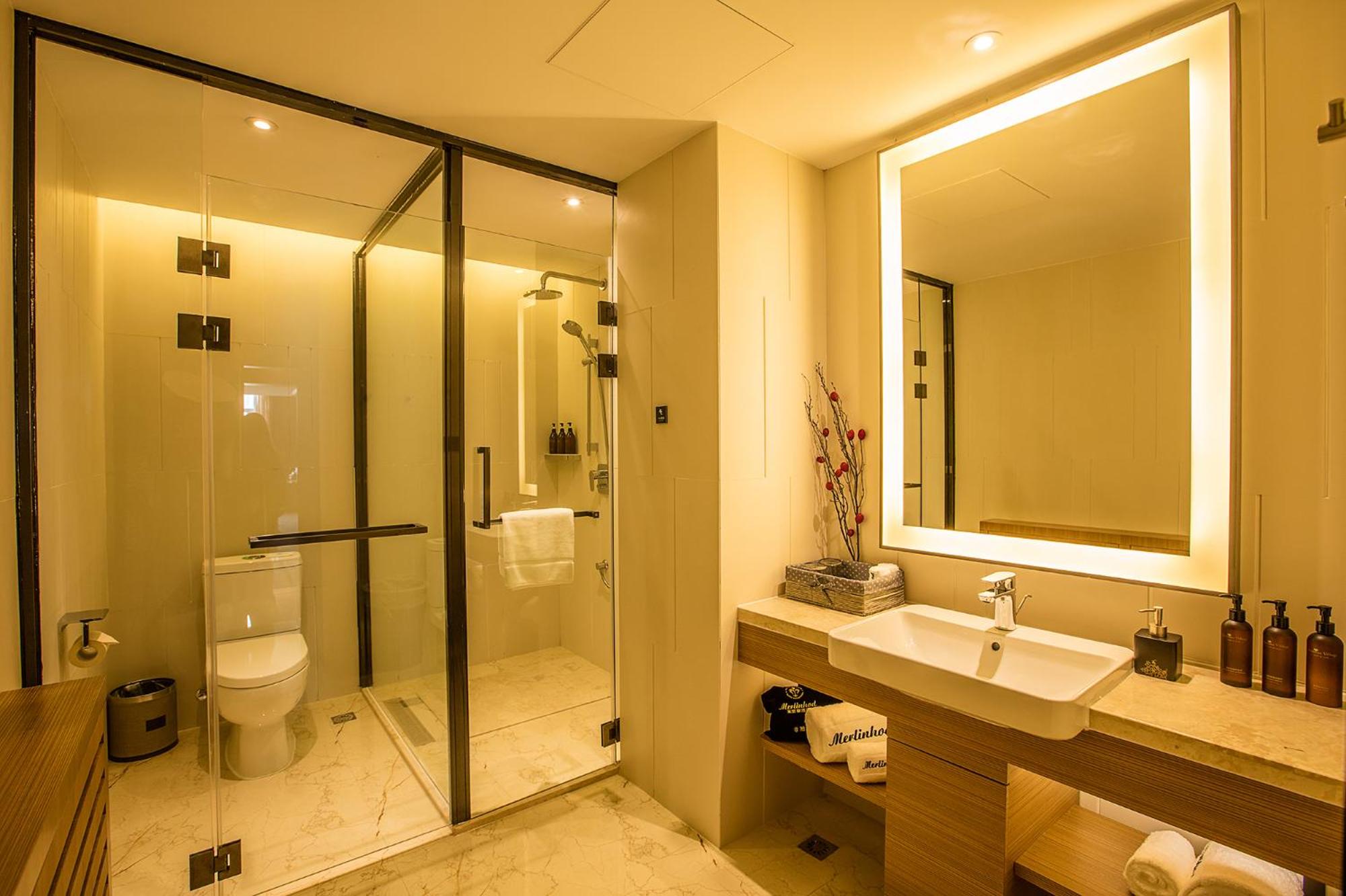 Twin Room with City View photo 2