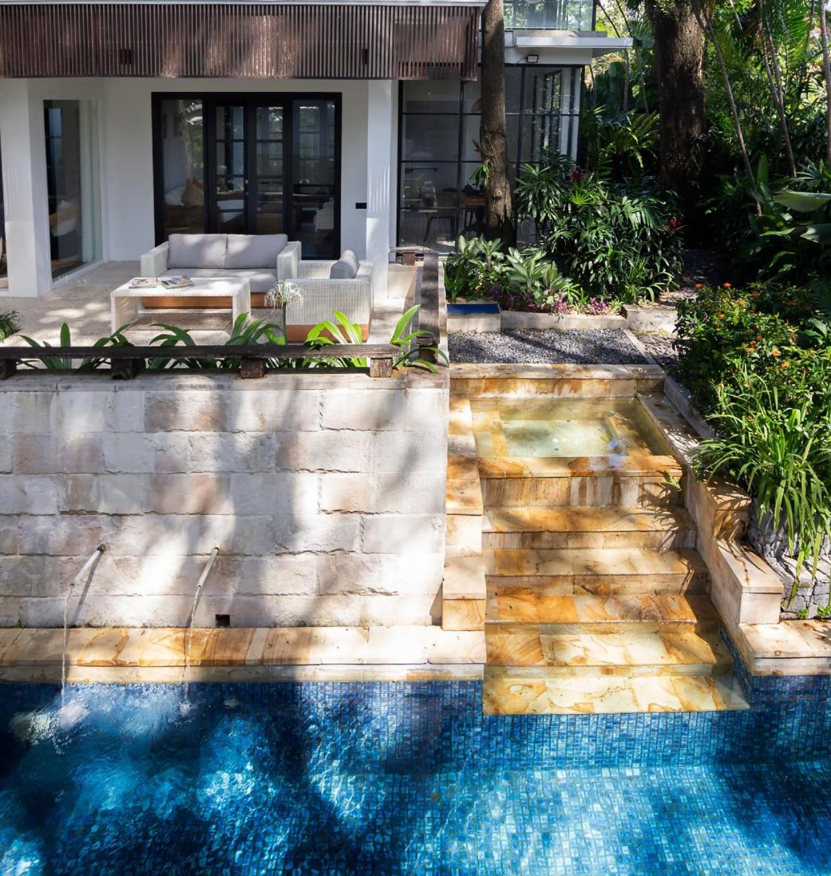 Studio with Pool View photo 2
