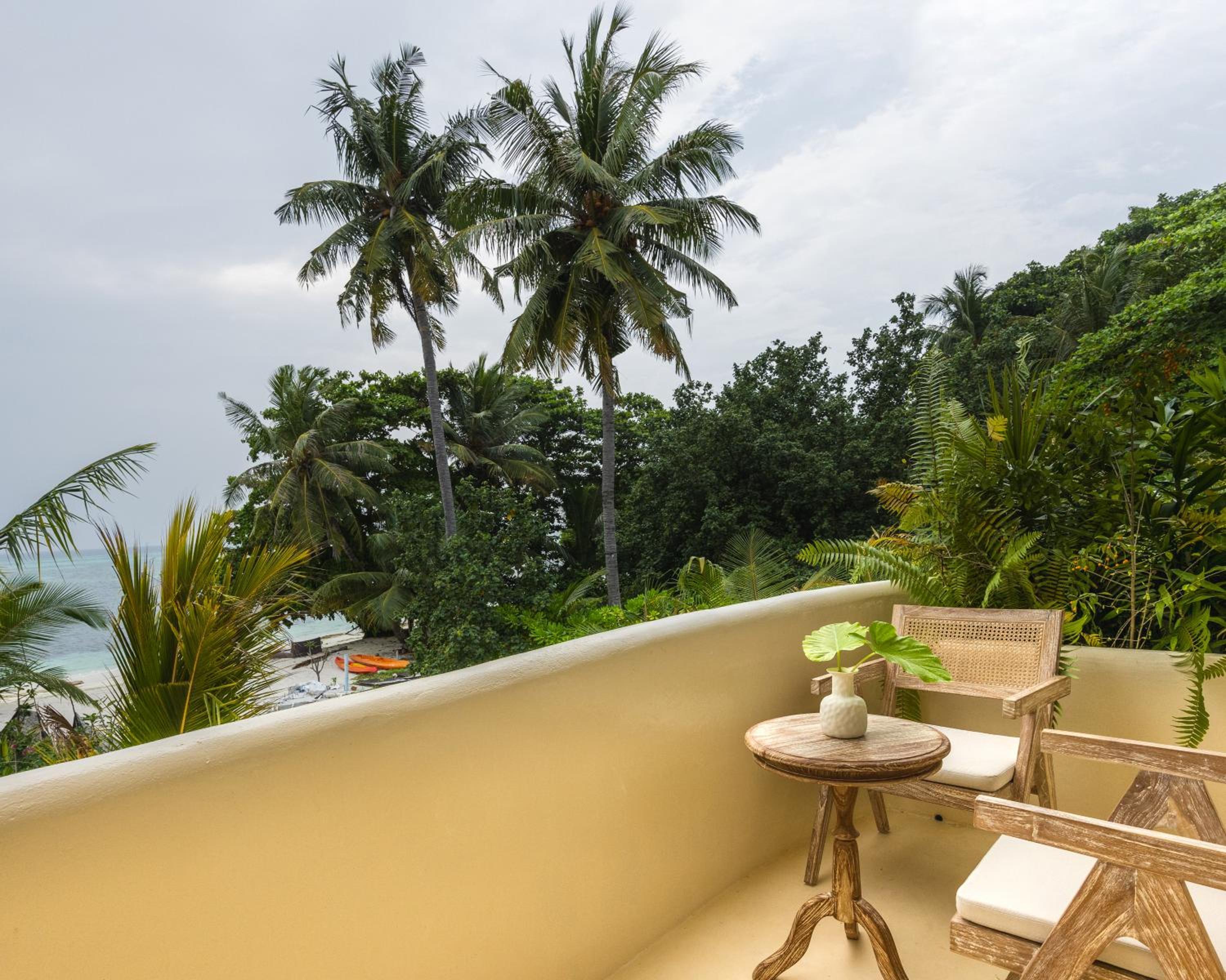 Deluxe Suite with Sea View photo 2