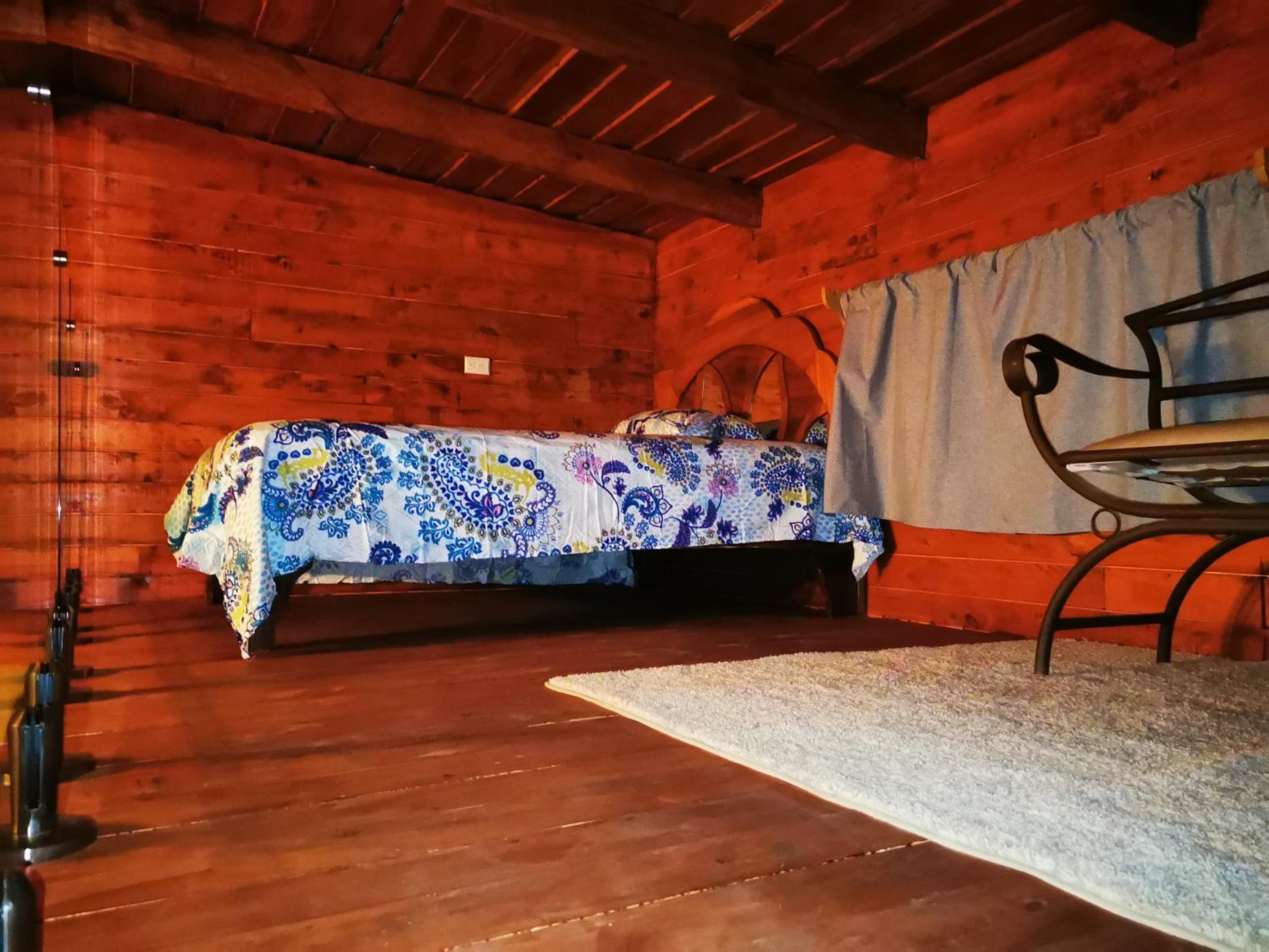 One-Bedroom House photo 1
