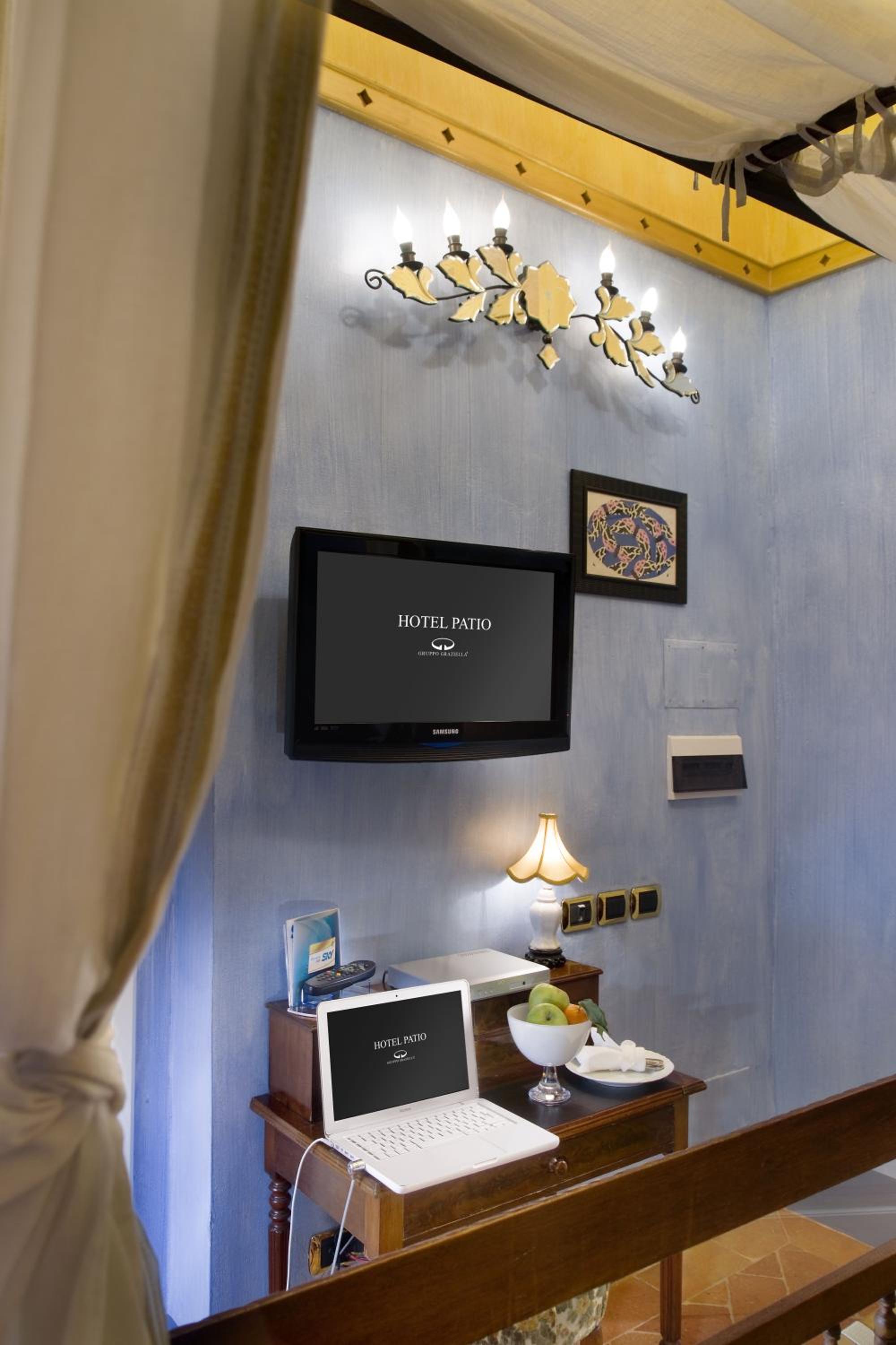 Small Double Room - Photo 1