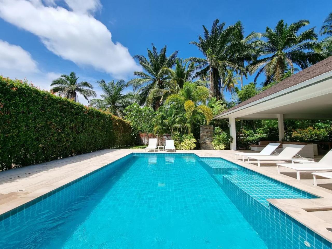 Villa with Private Pool - Photo 19