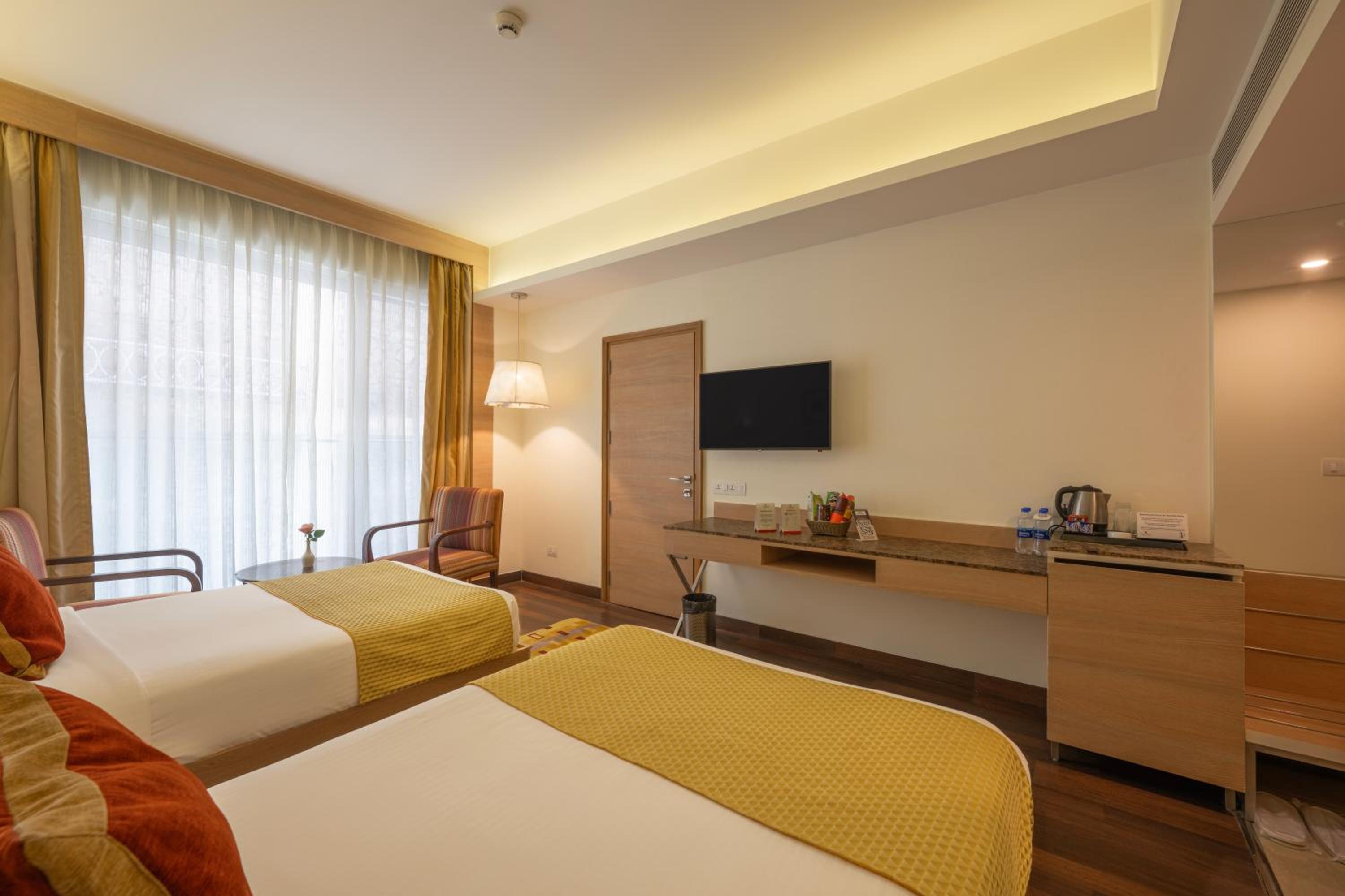 Deluxe Twin Room photo 2