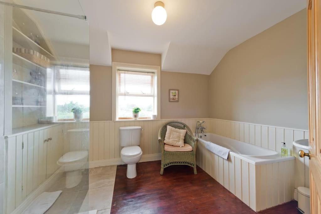 Two-Bedroom Suite - Photo 2