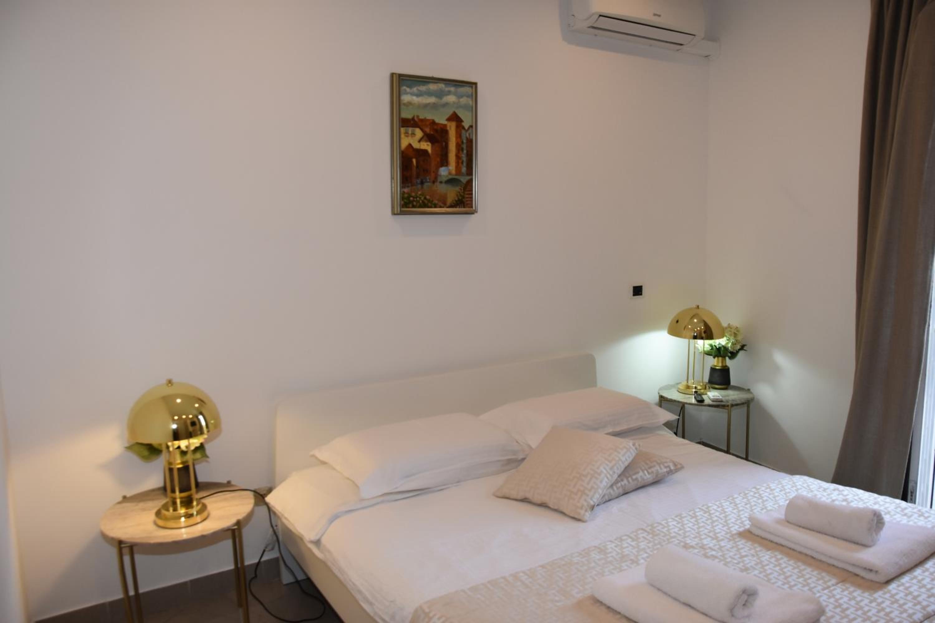 Two-Bedroom Apartment photo 2