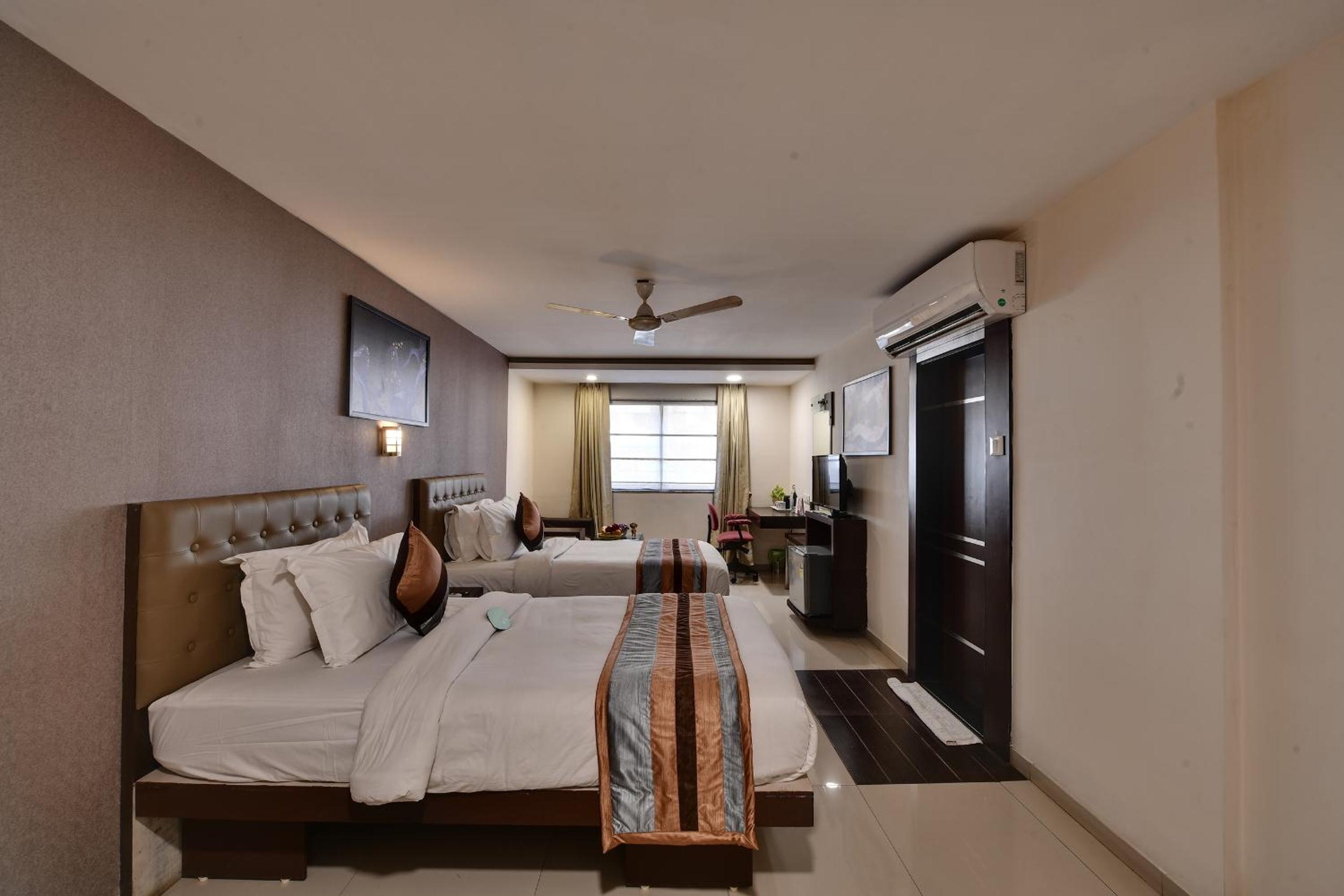Double or Twin Room photo 2