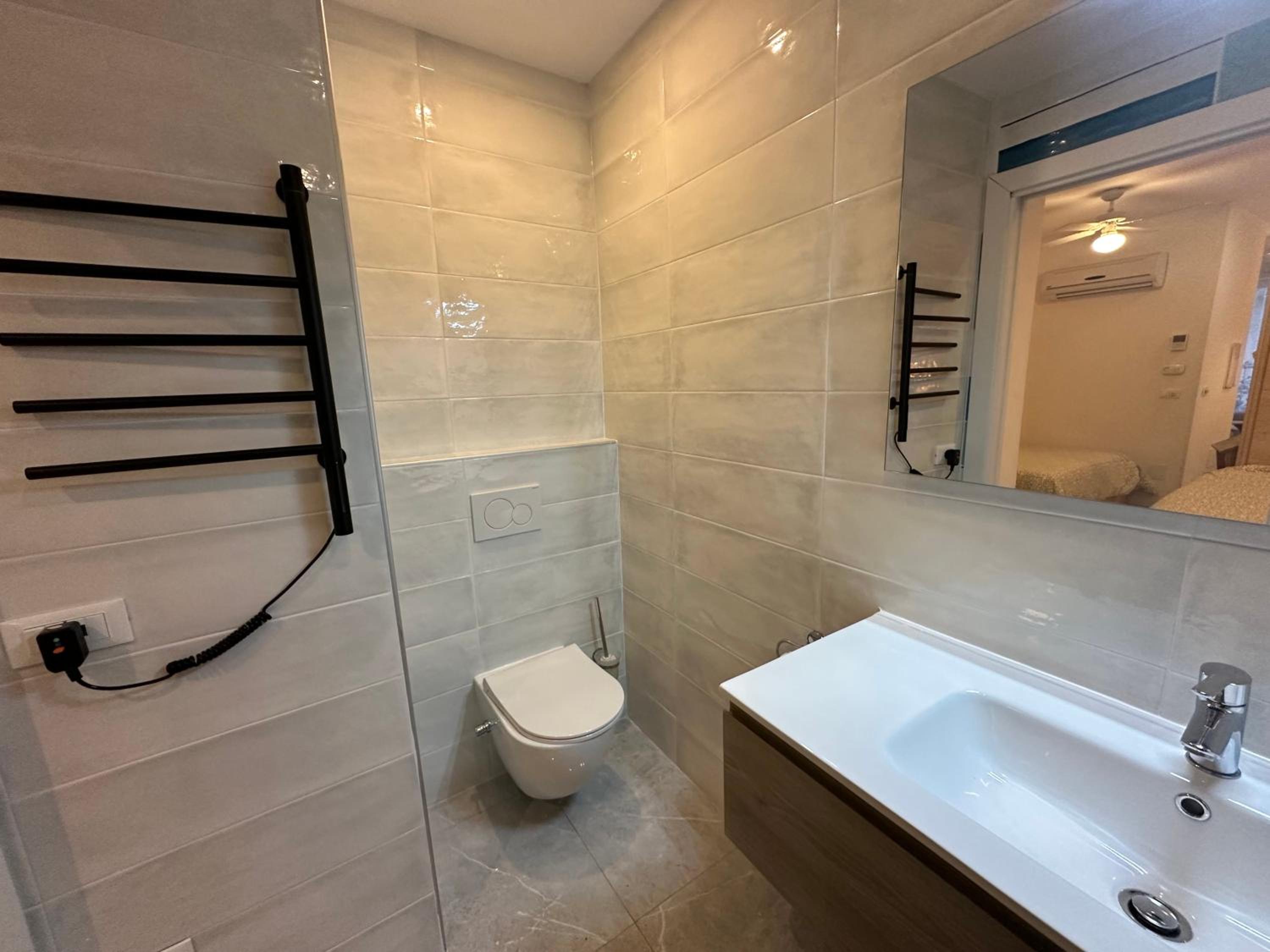 Comfort Quadruple Room - Photo 9