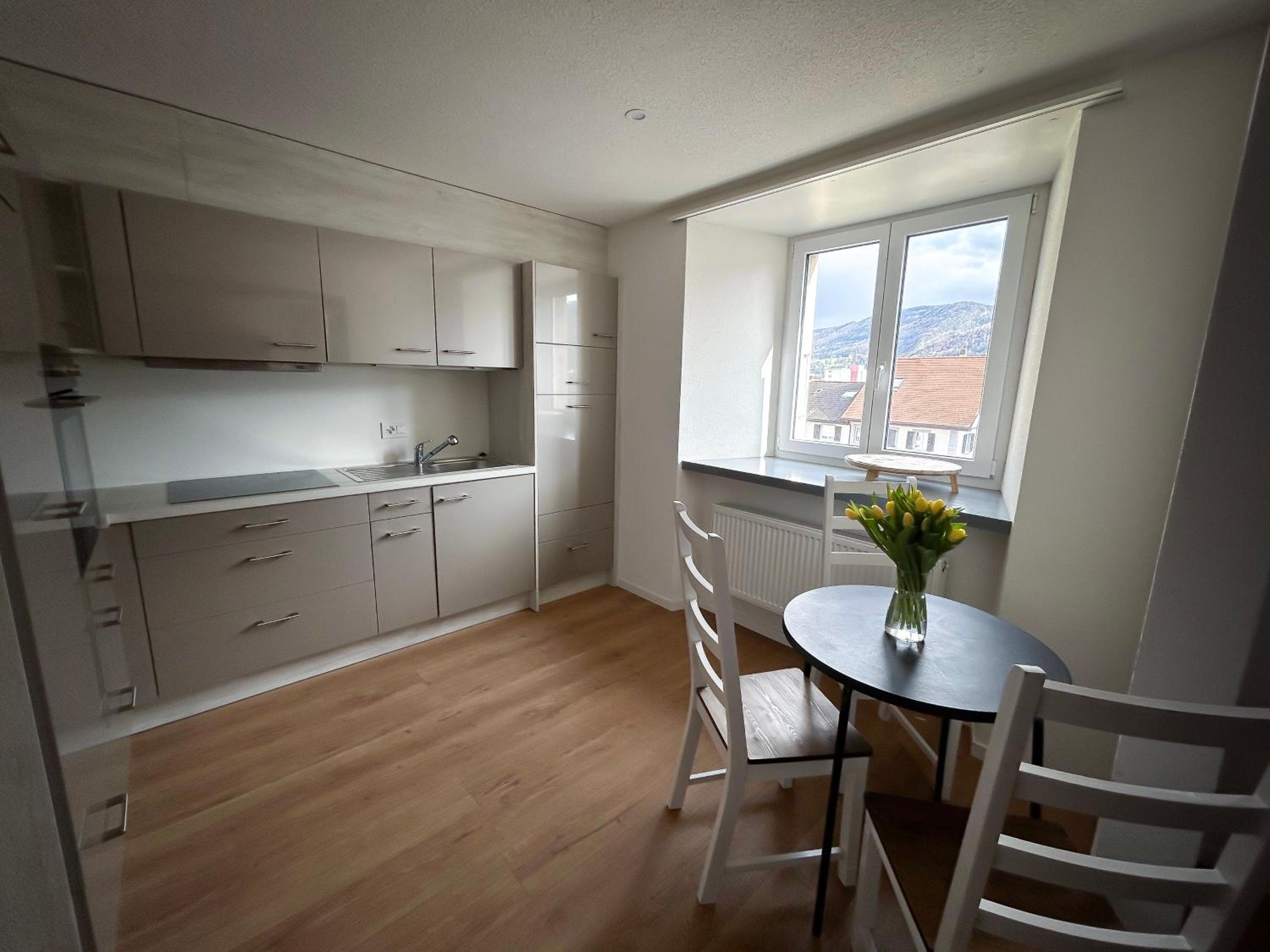 Apartment photo 3